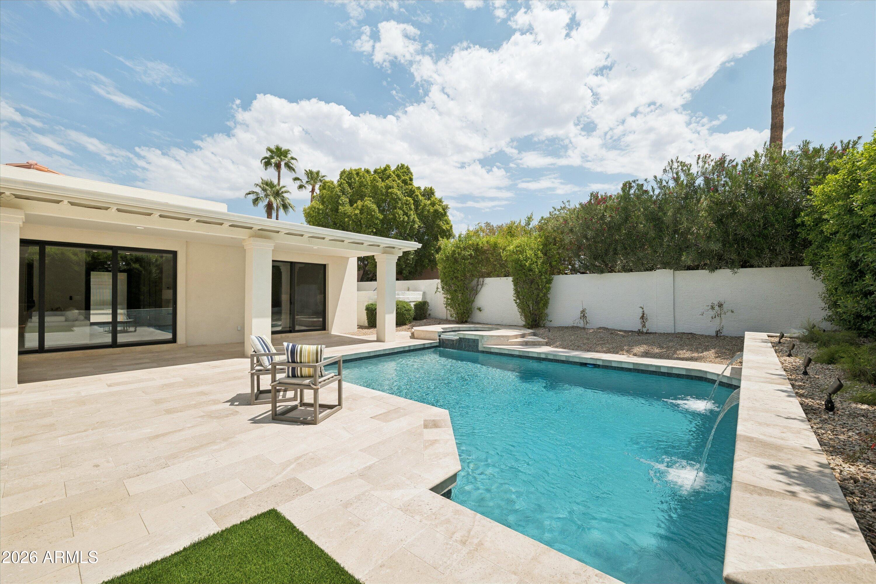 10905 E Tierra Drive