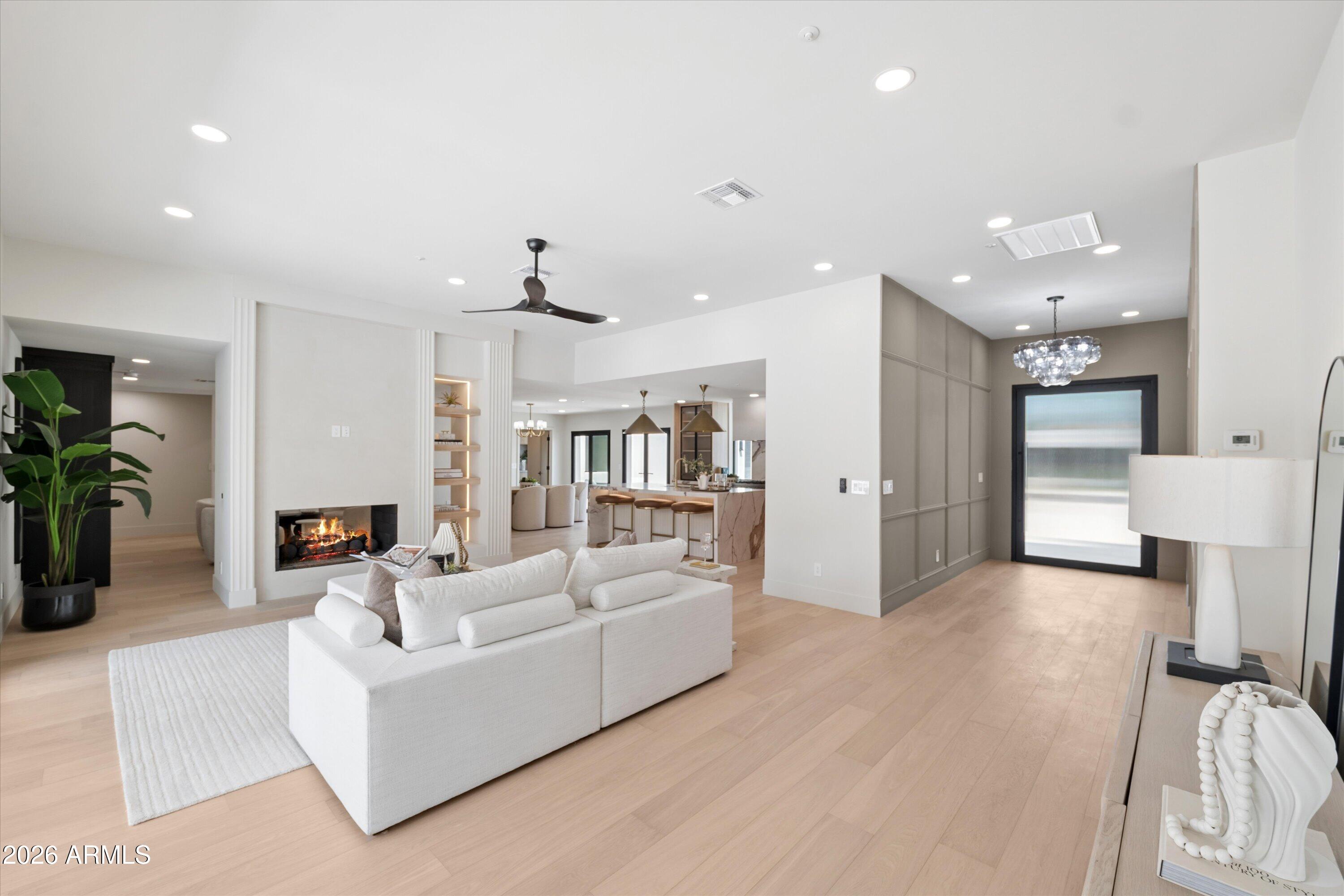 10905 E Tierra Drive