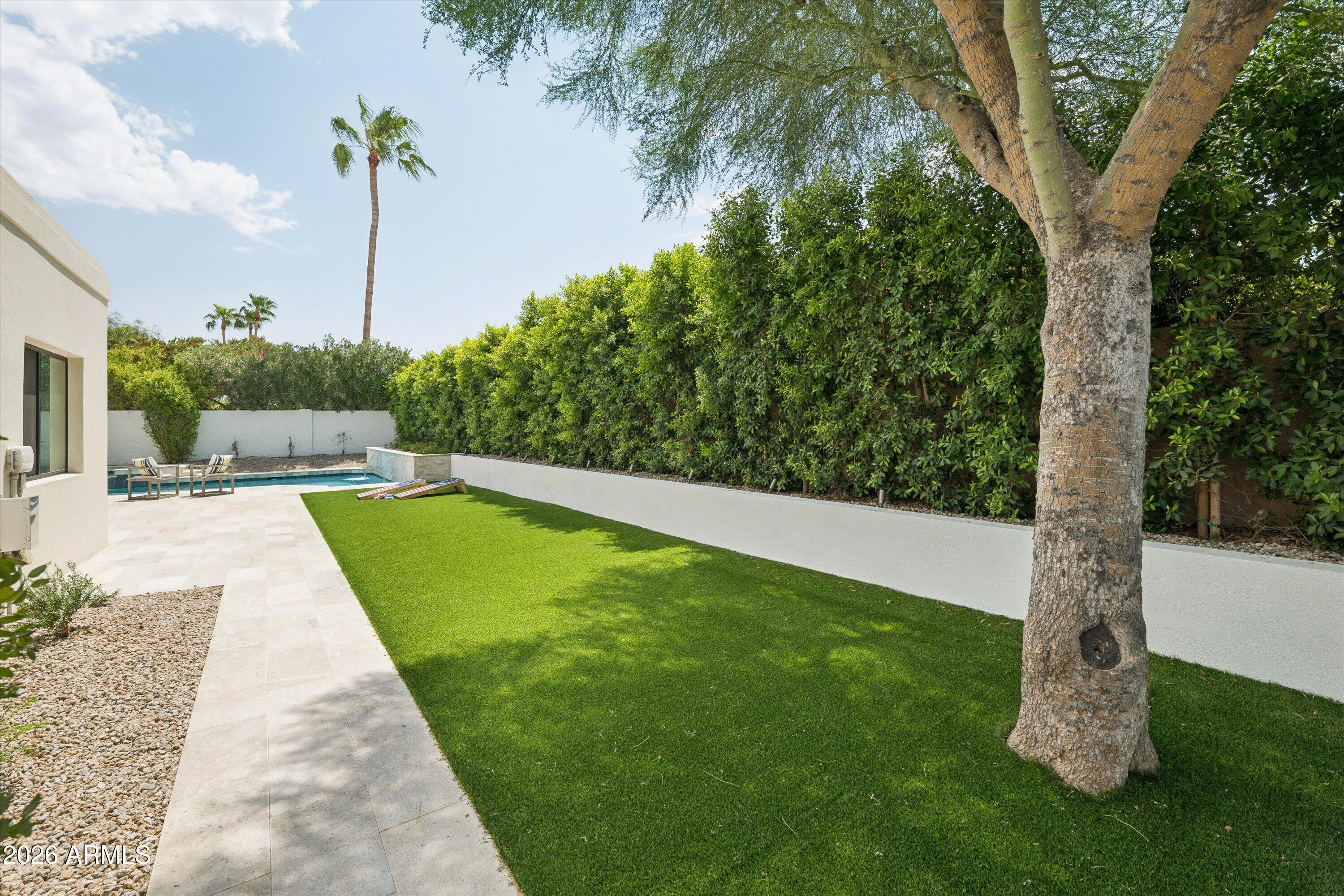10905 E Tierra Drive