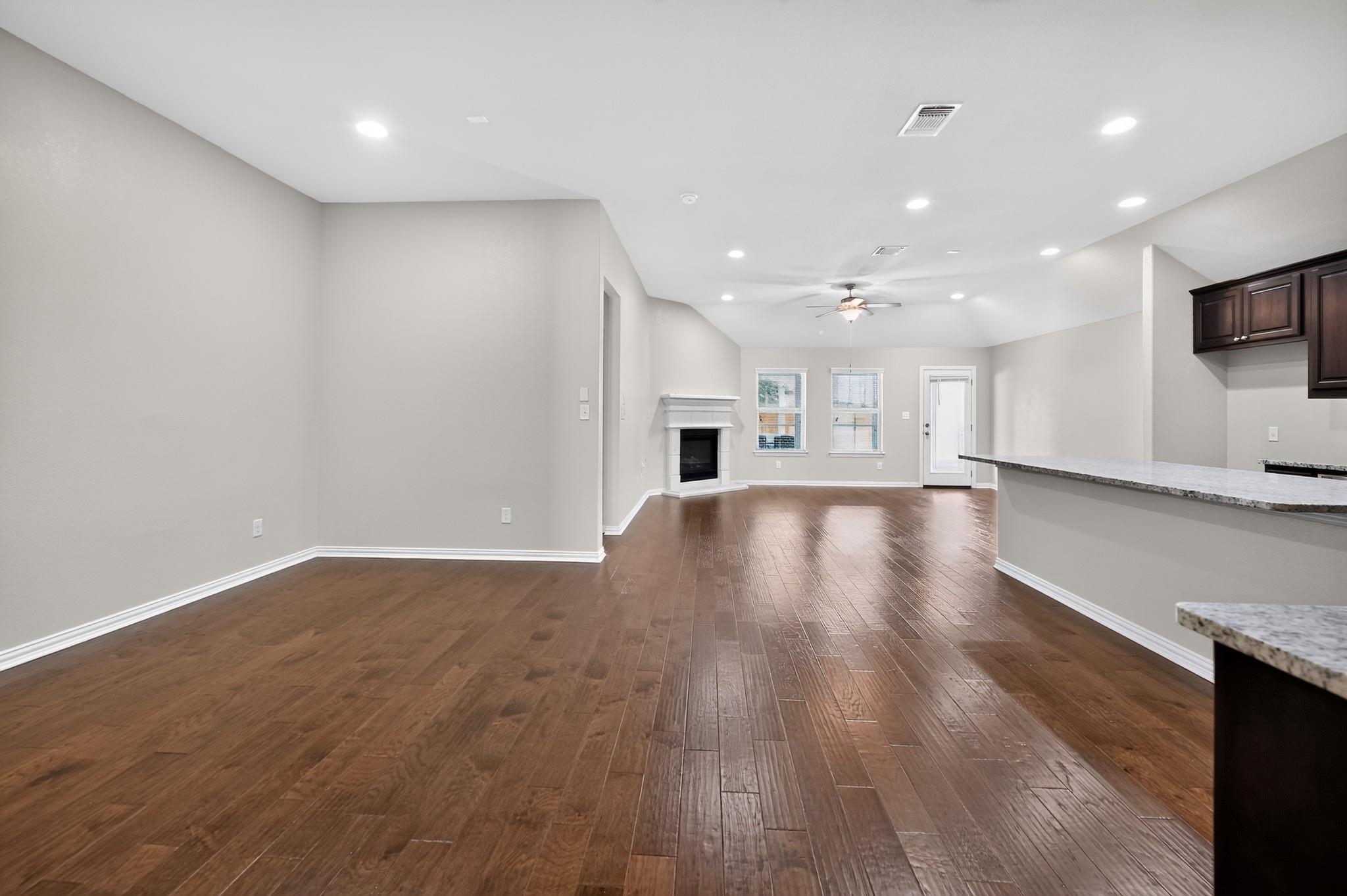 4119 Kingsley Ave