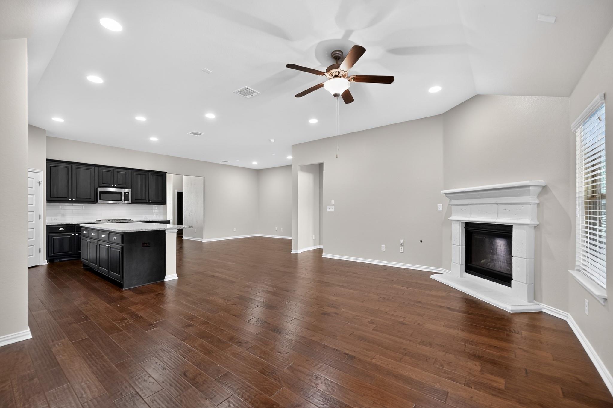 4119 Kingsley Ave