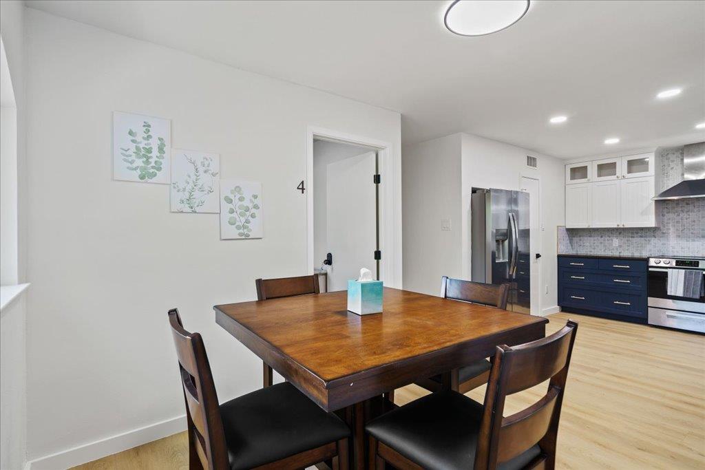 5205 Calais CT