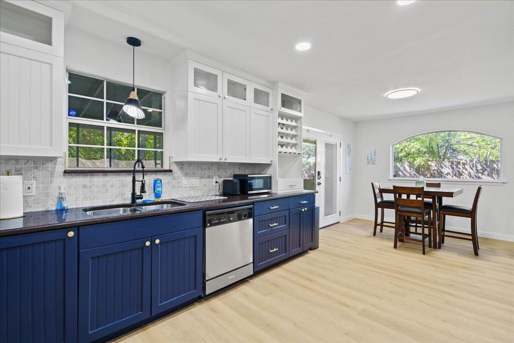 5205 Calais CT