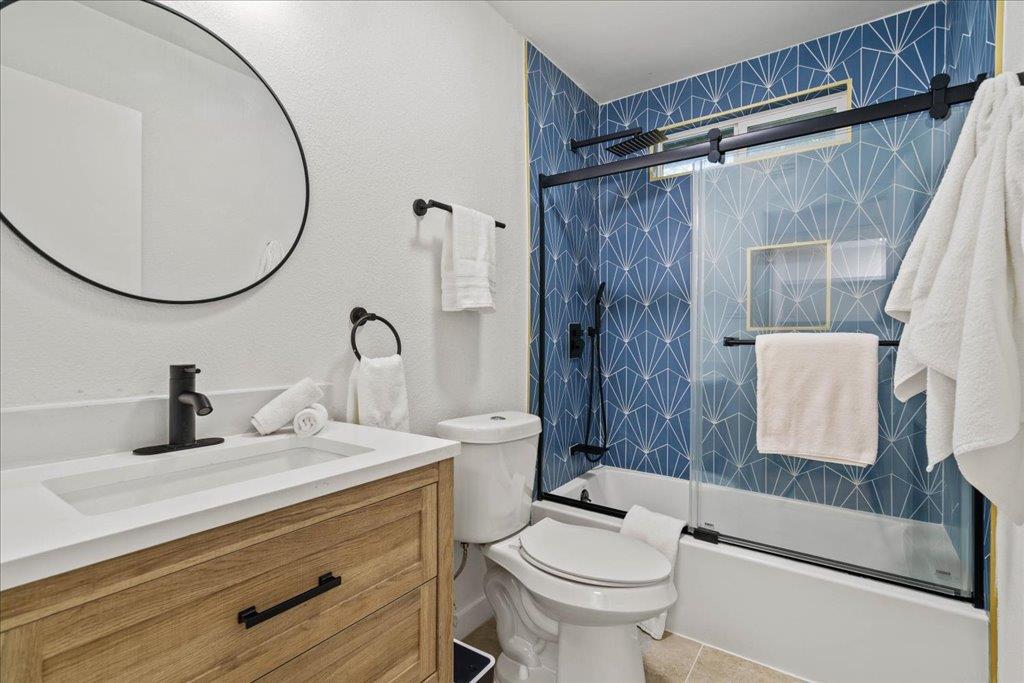 5205 Calais CT