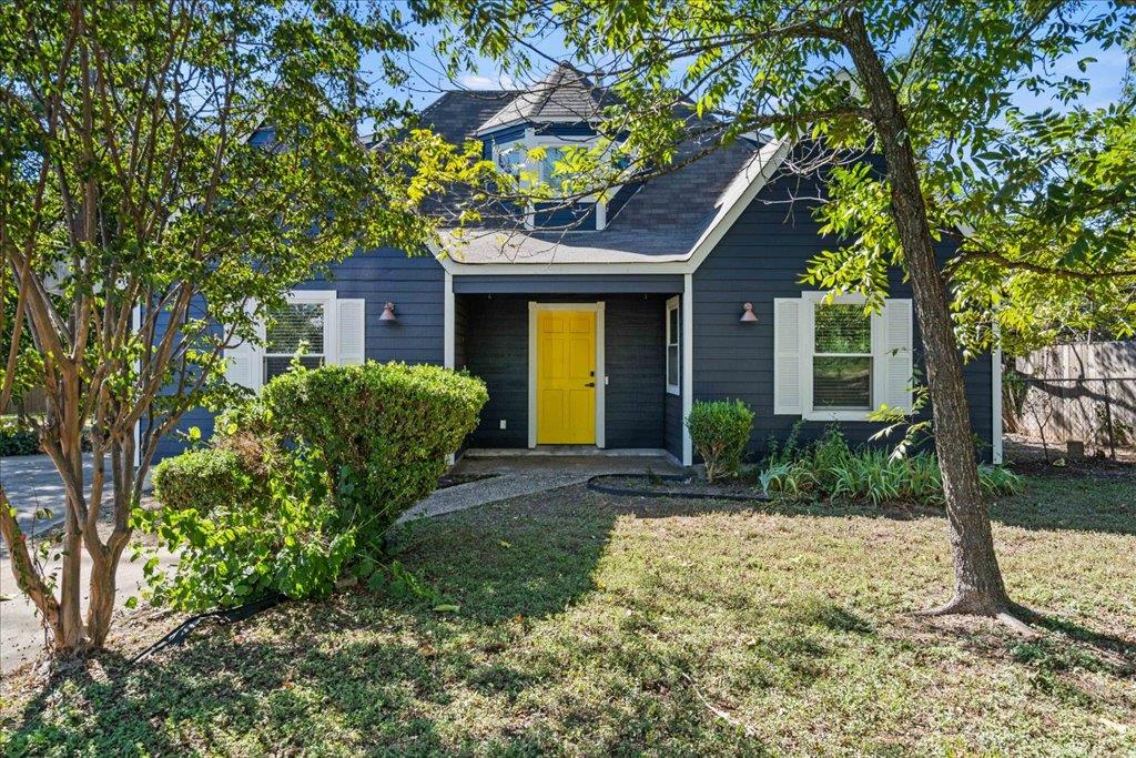5205 Calais CT