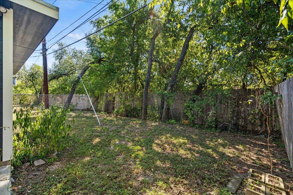 5205 Calais CT