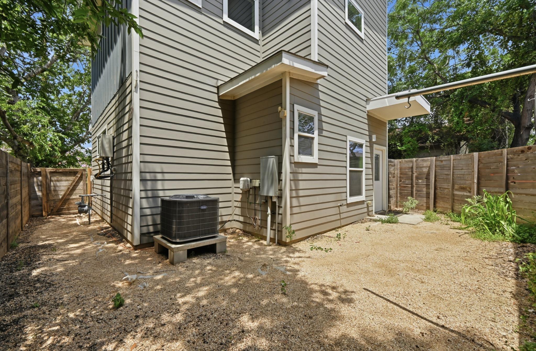 6213 Felix Ave # A