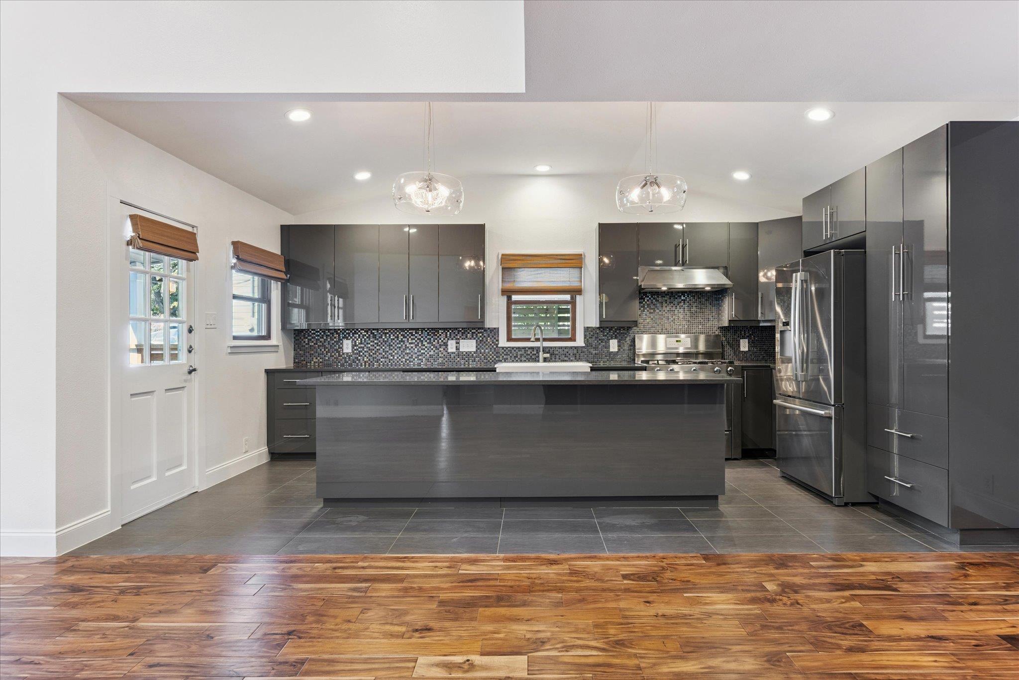 1106 Fairmount Ave