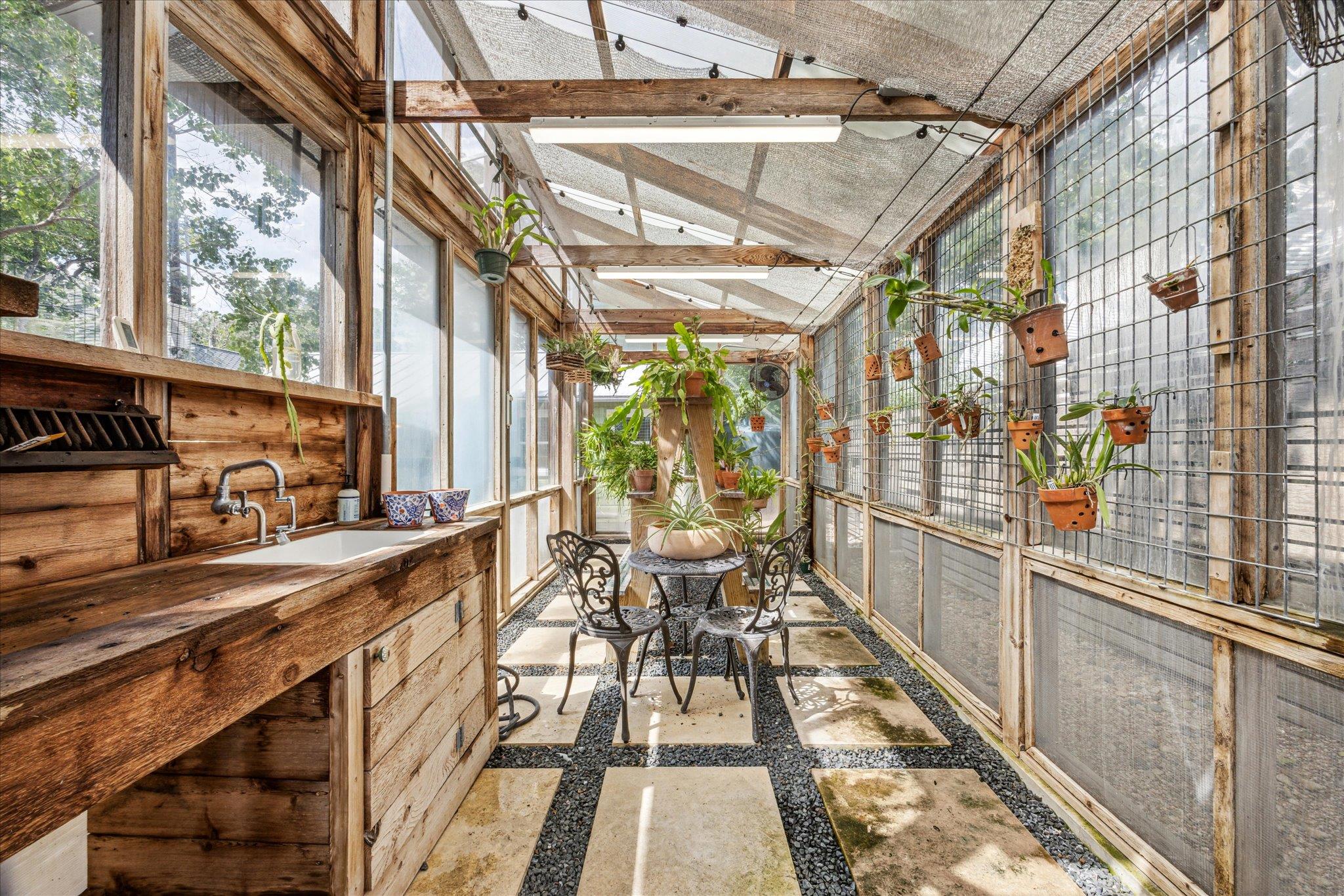 1106 Fairmount Ave