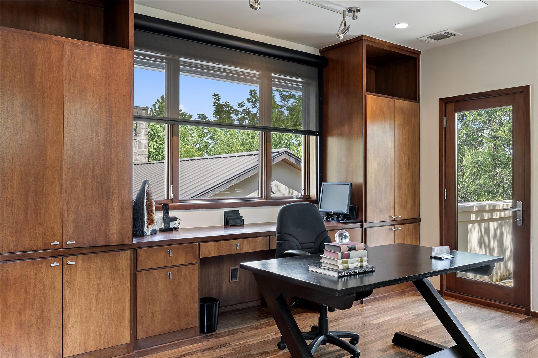 3806 Spirit Lake CV