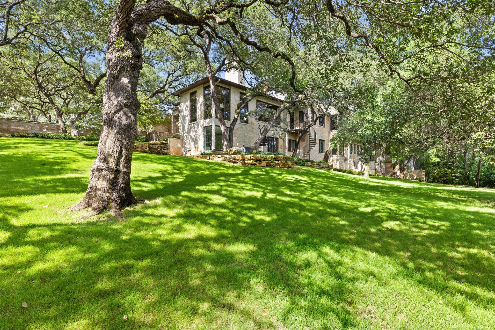 3806 Spirit Lake CV