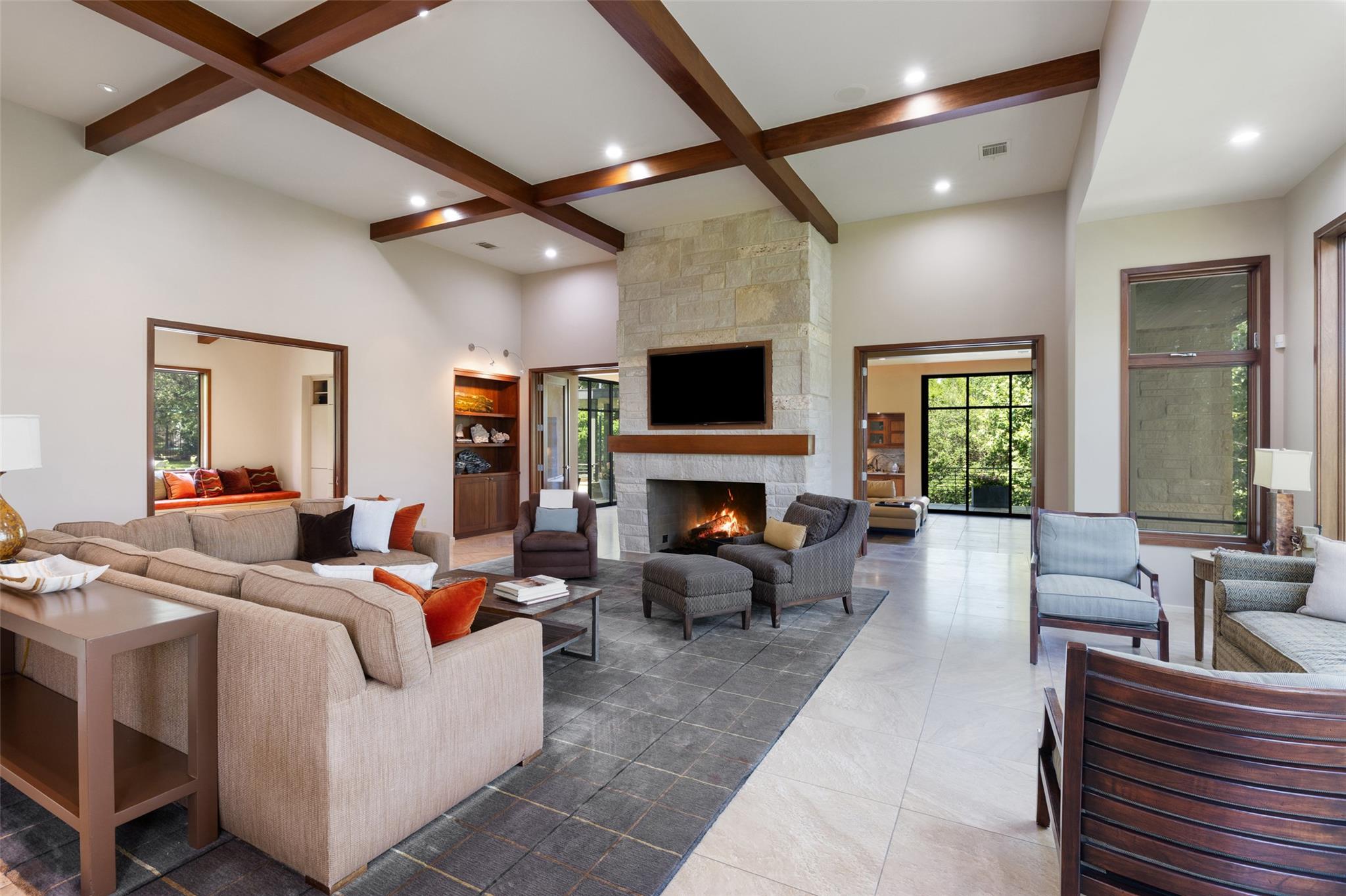 3806 Spirit Lake CV