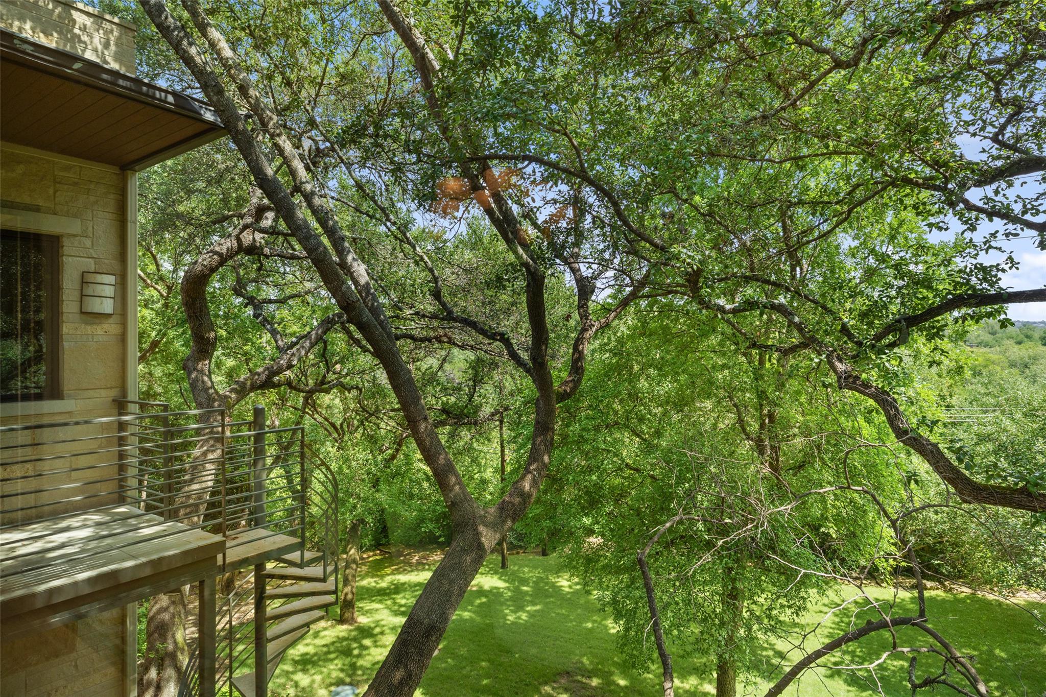 3806 Spirit Lake CV
