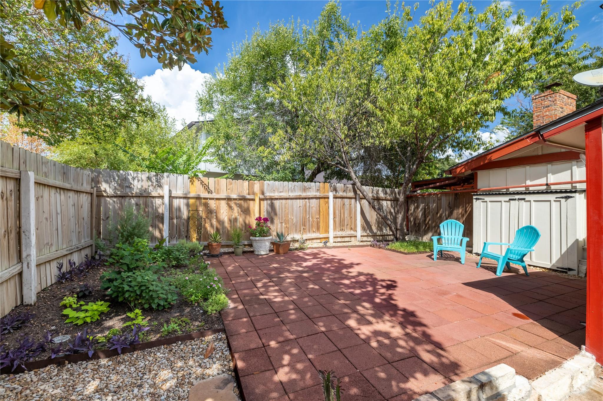 8906 Trone CIR # A