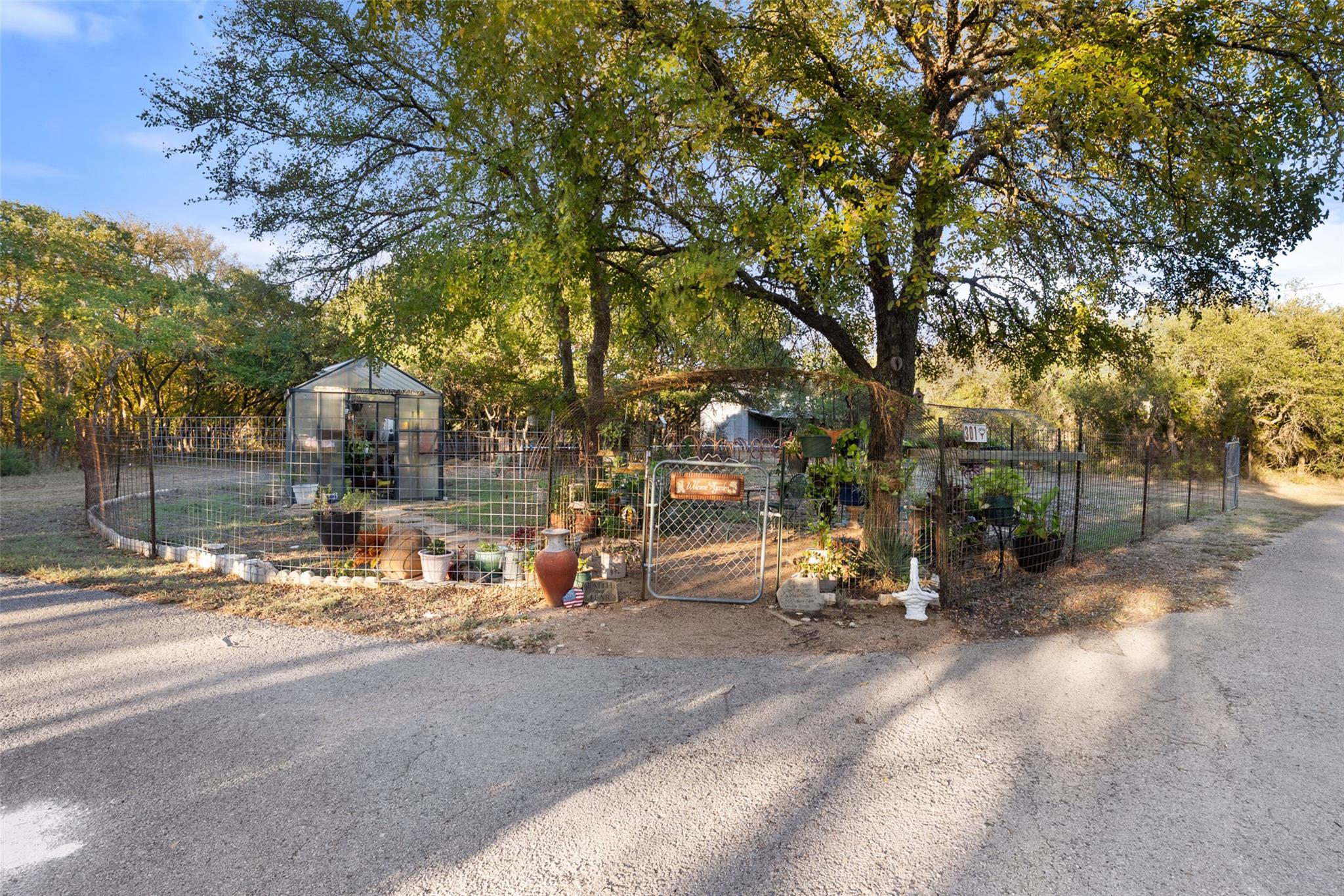 301 Crystal Meadows DR