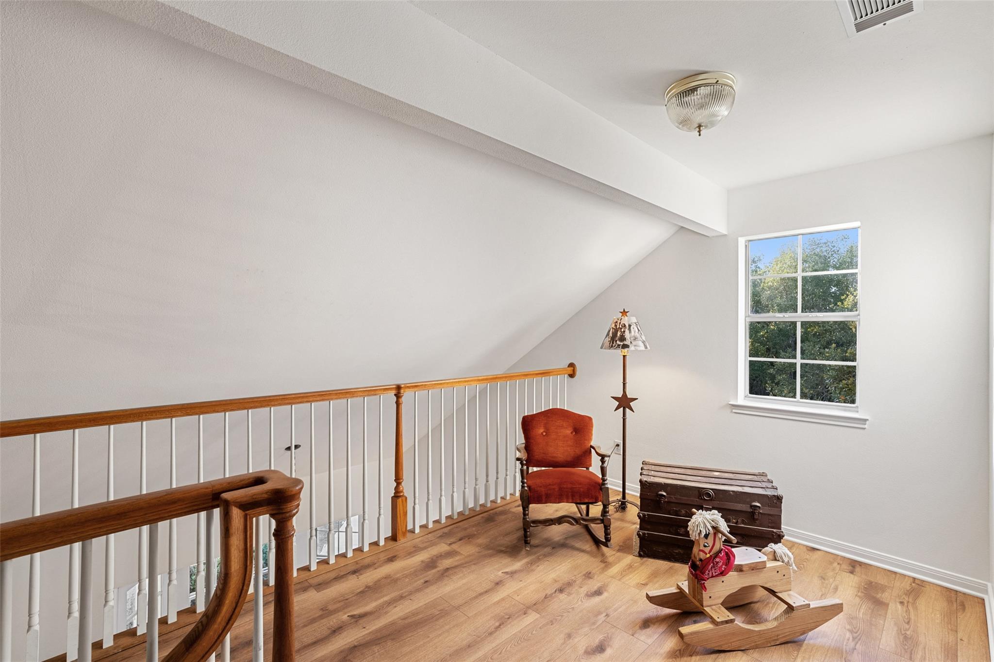 301 Crystal Meadows DR