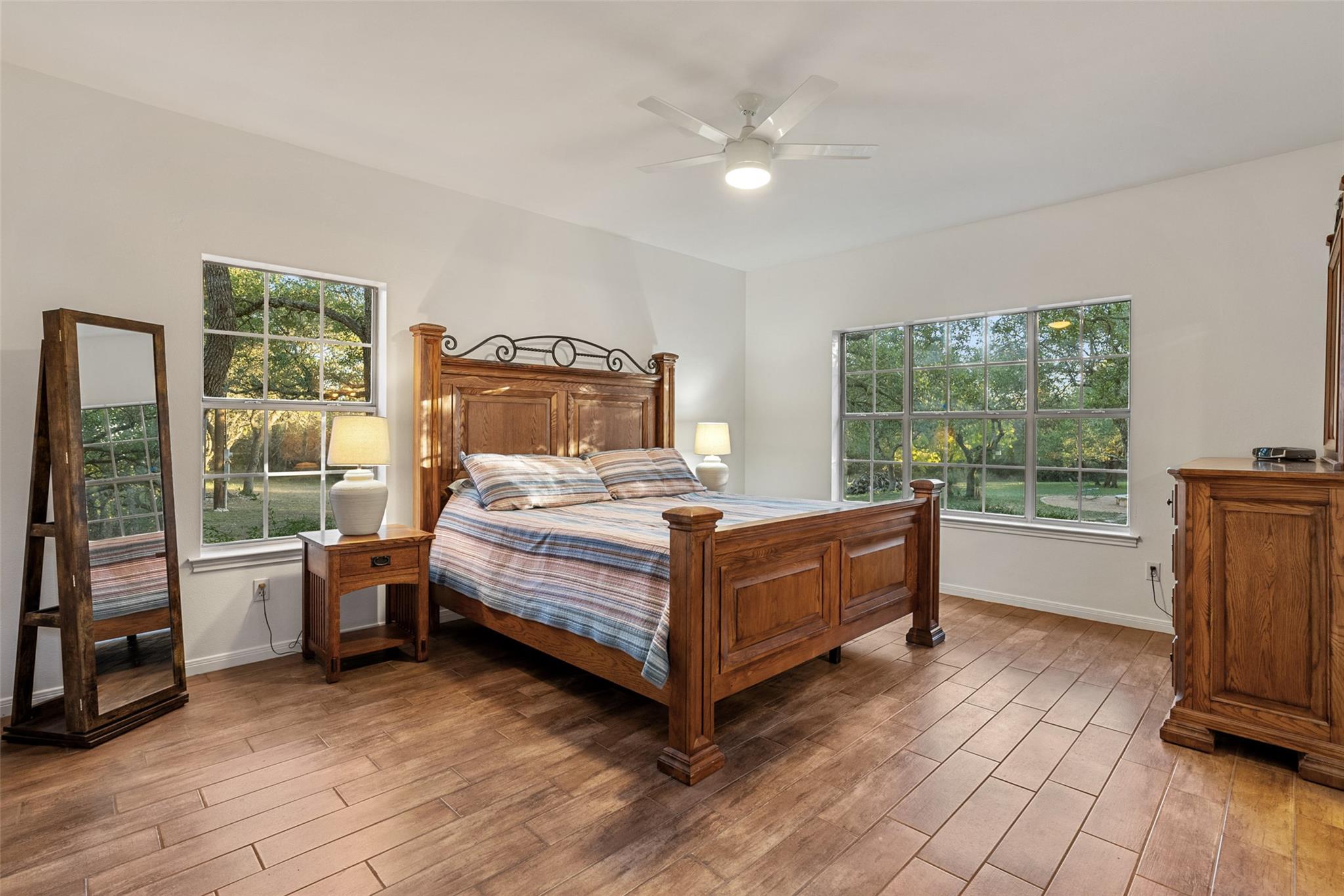 301 Crystal Meadows DR