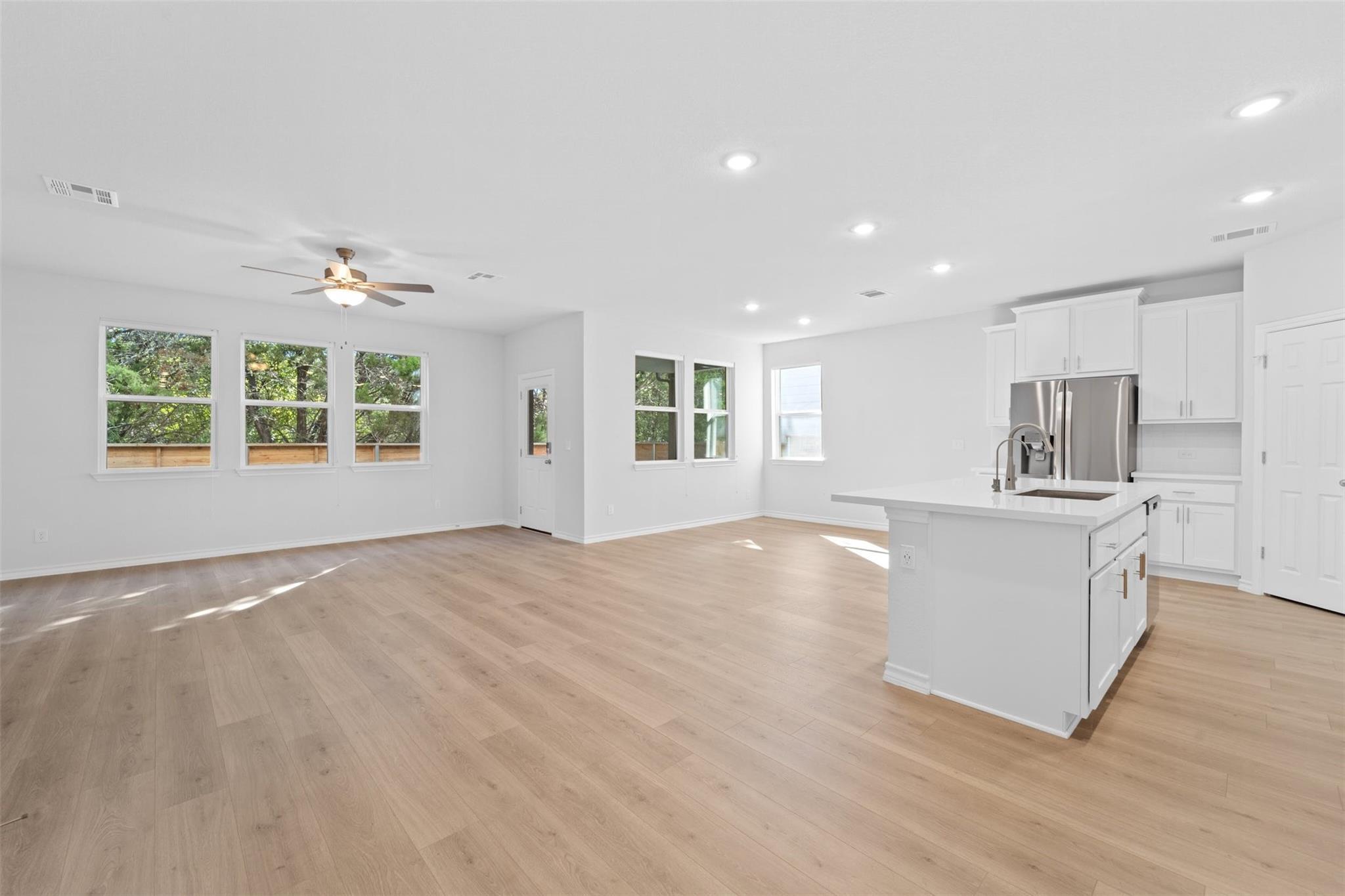 4908 E Plum Peach BND