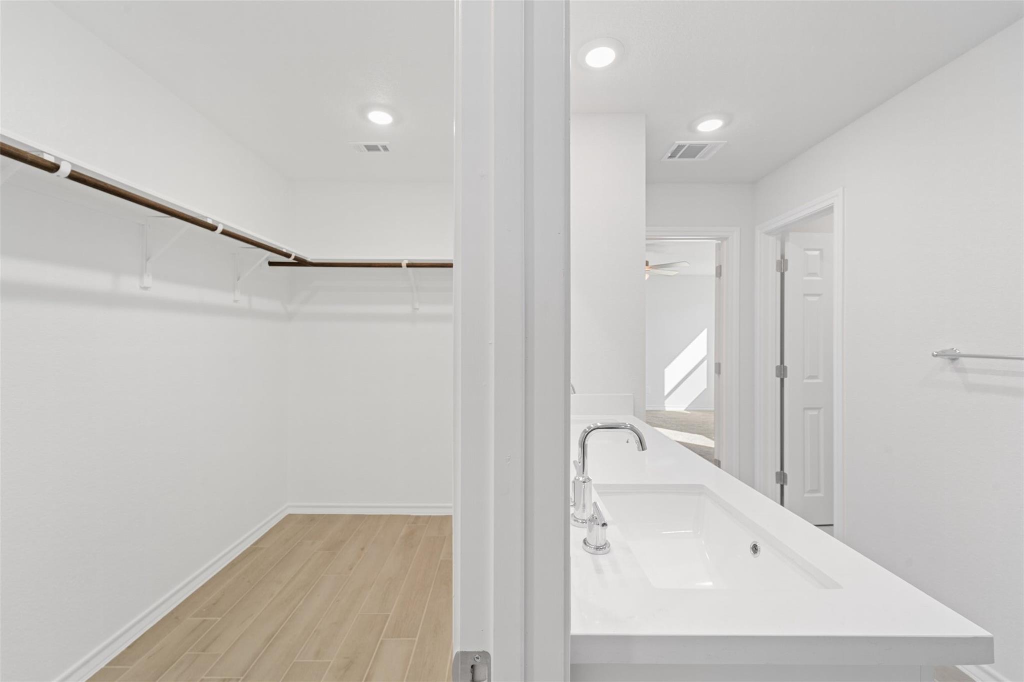 4908 E Plum Peach BND