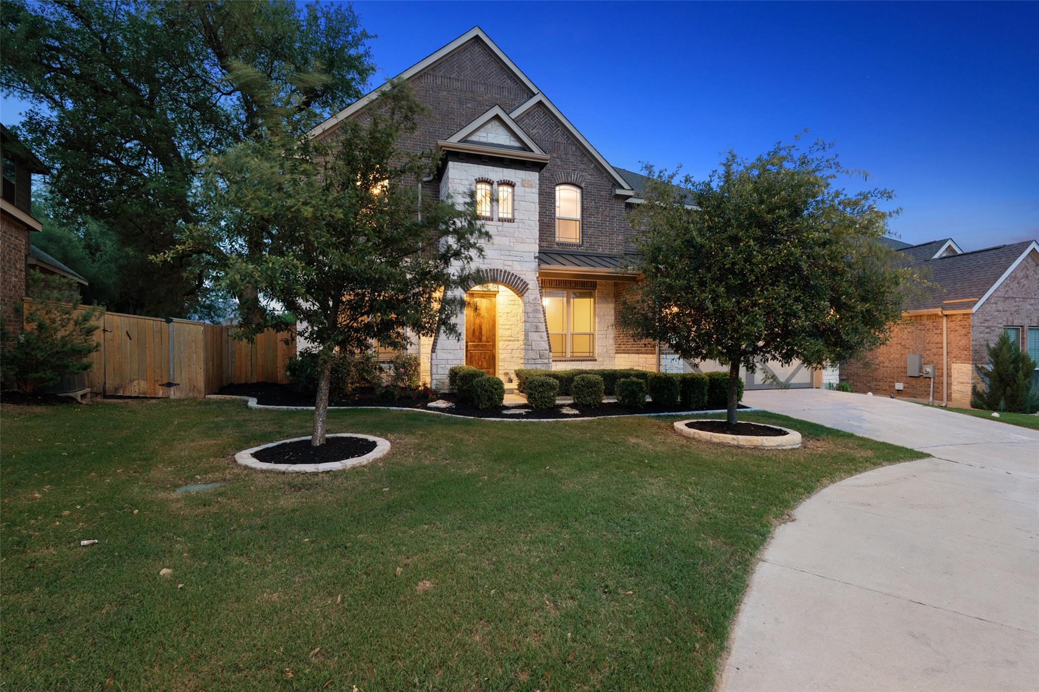 120 Lake Cavern CT