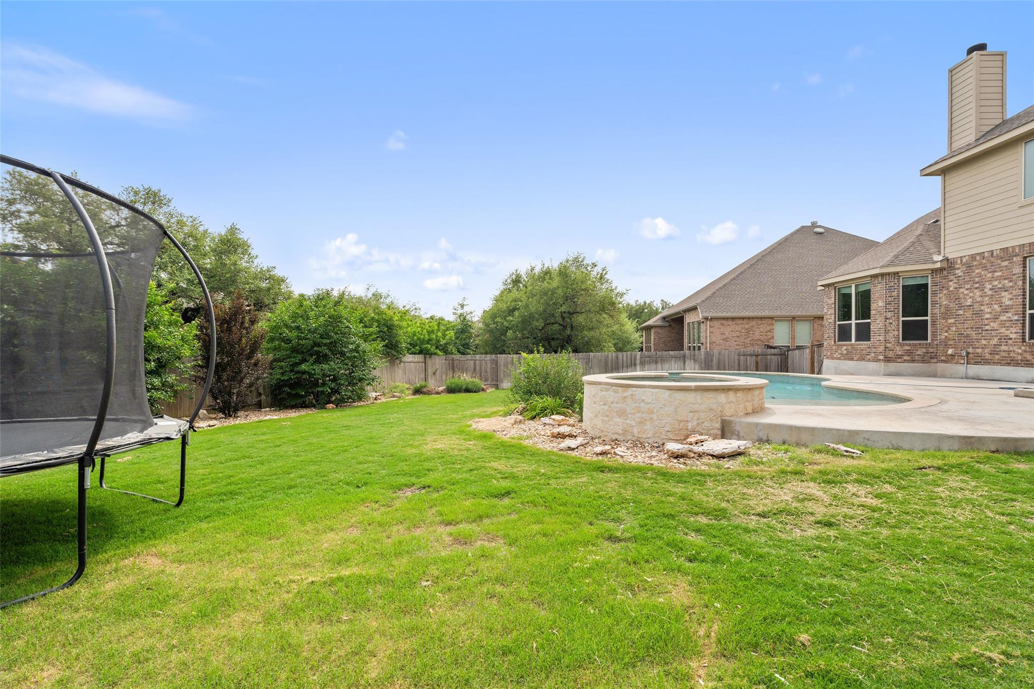 120 Lake Cavern CT