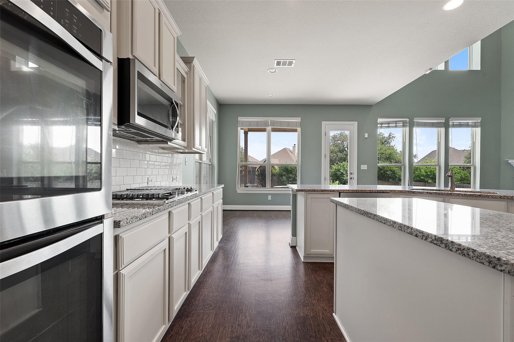 120 Lake Cavern CT