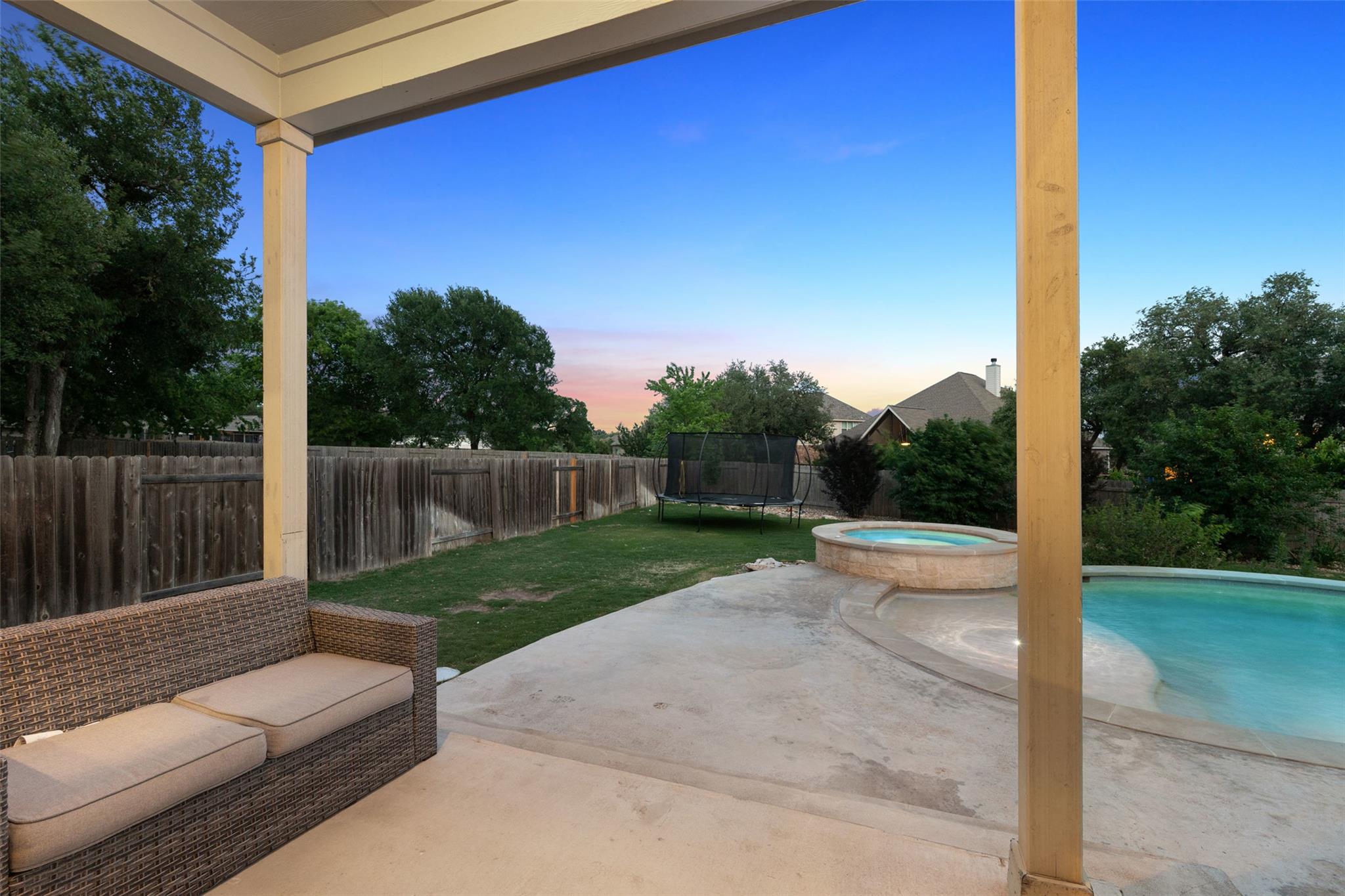 120 Lake Cavern CT