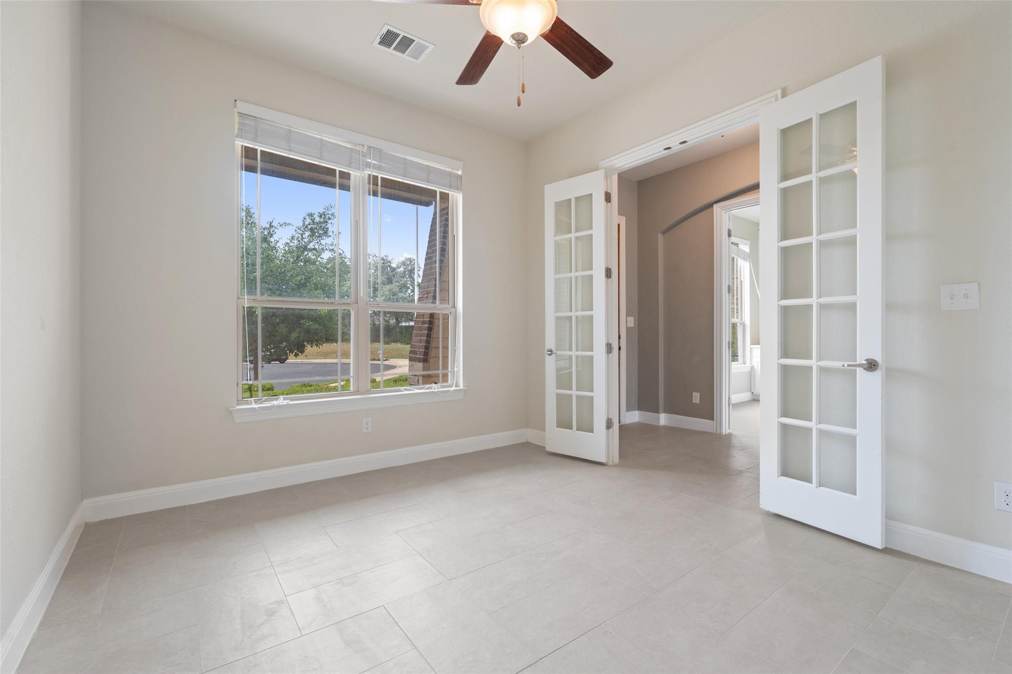 120 Lake Cavern CT