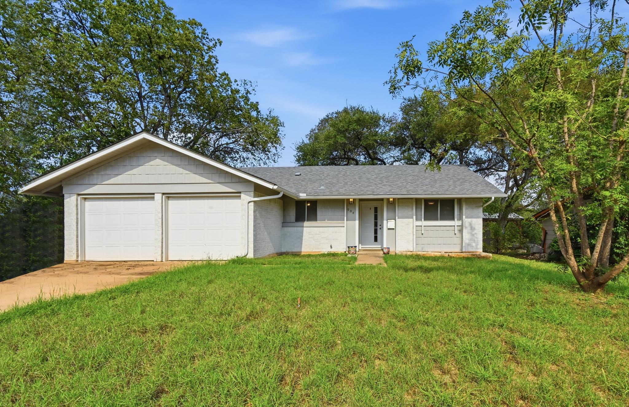 904 Emerald Wood DR