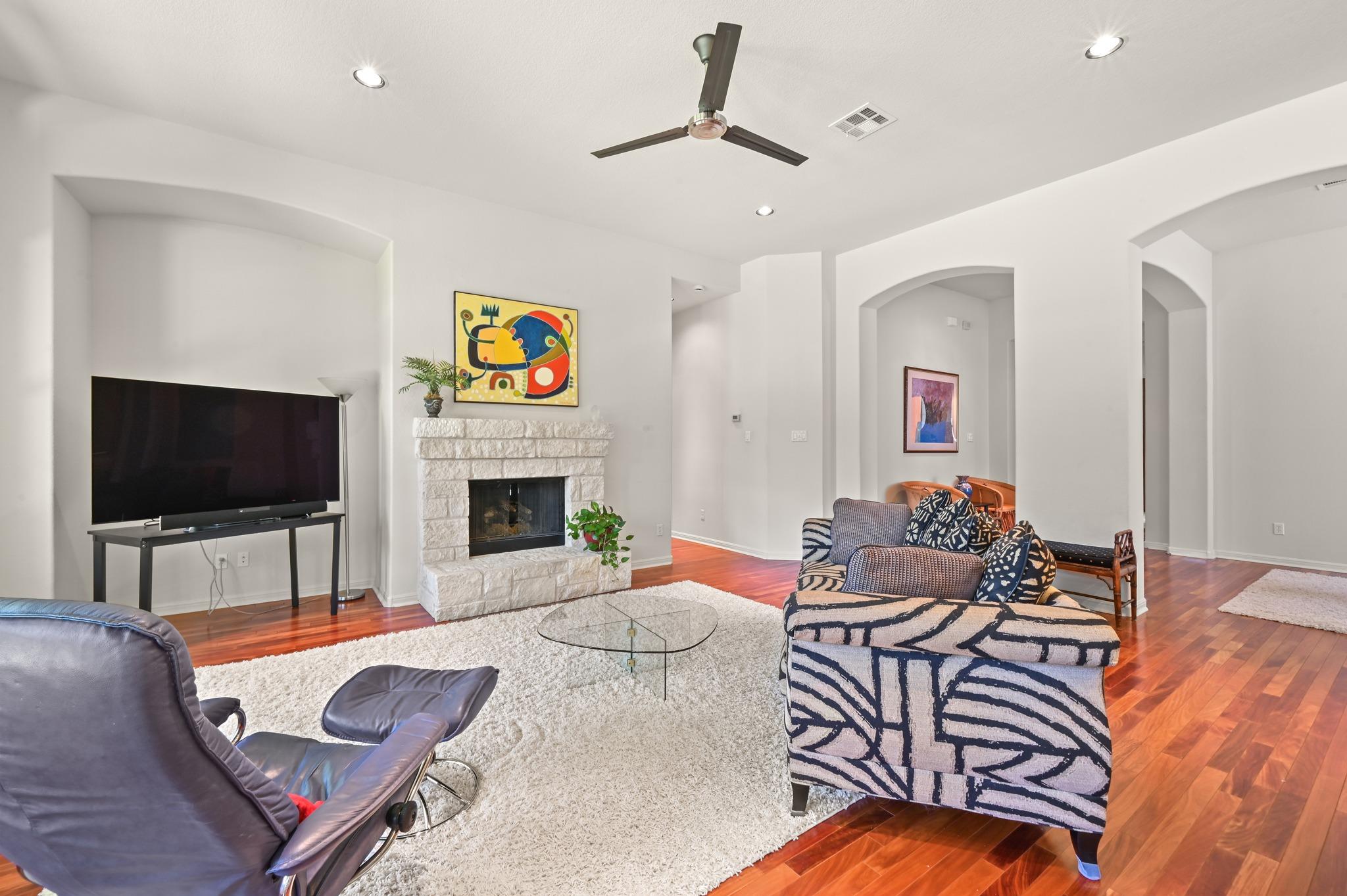 7301 Seneca Falls LOOP