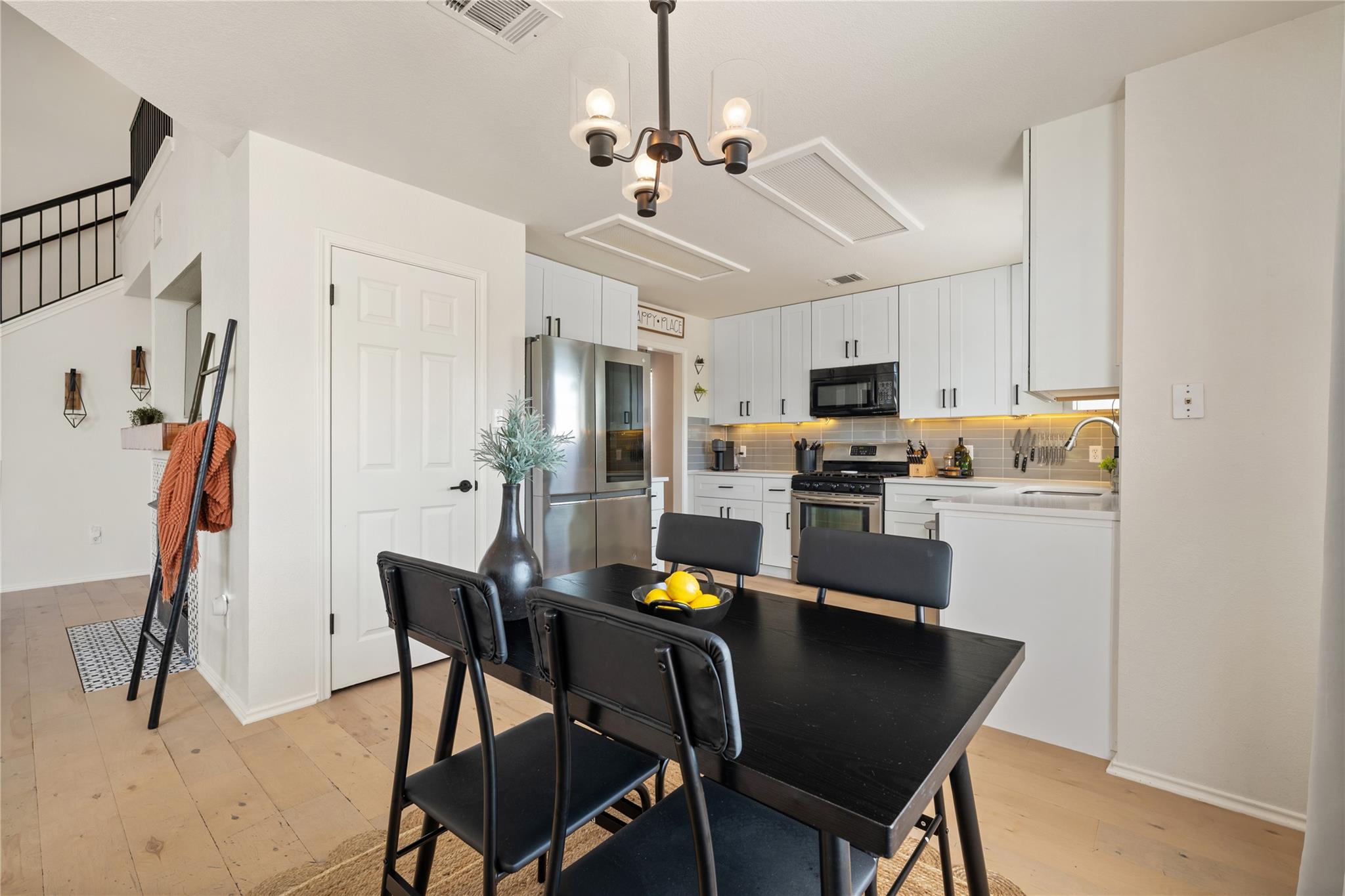 9257 Vigen CIR