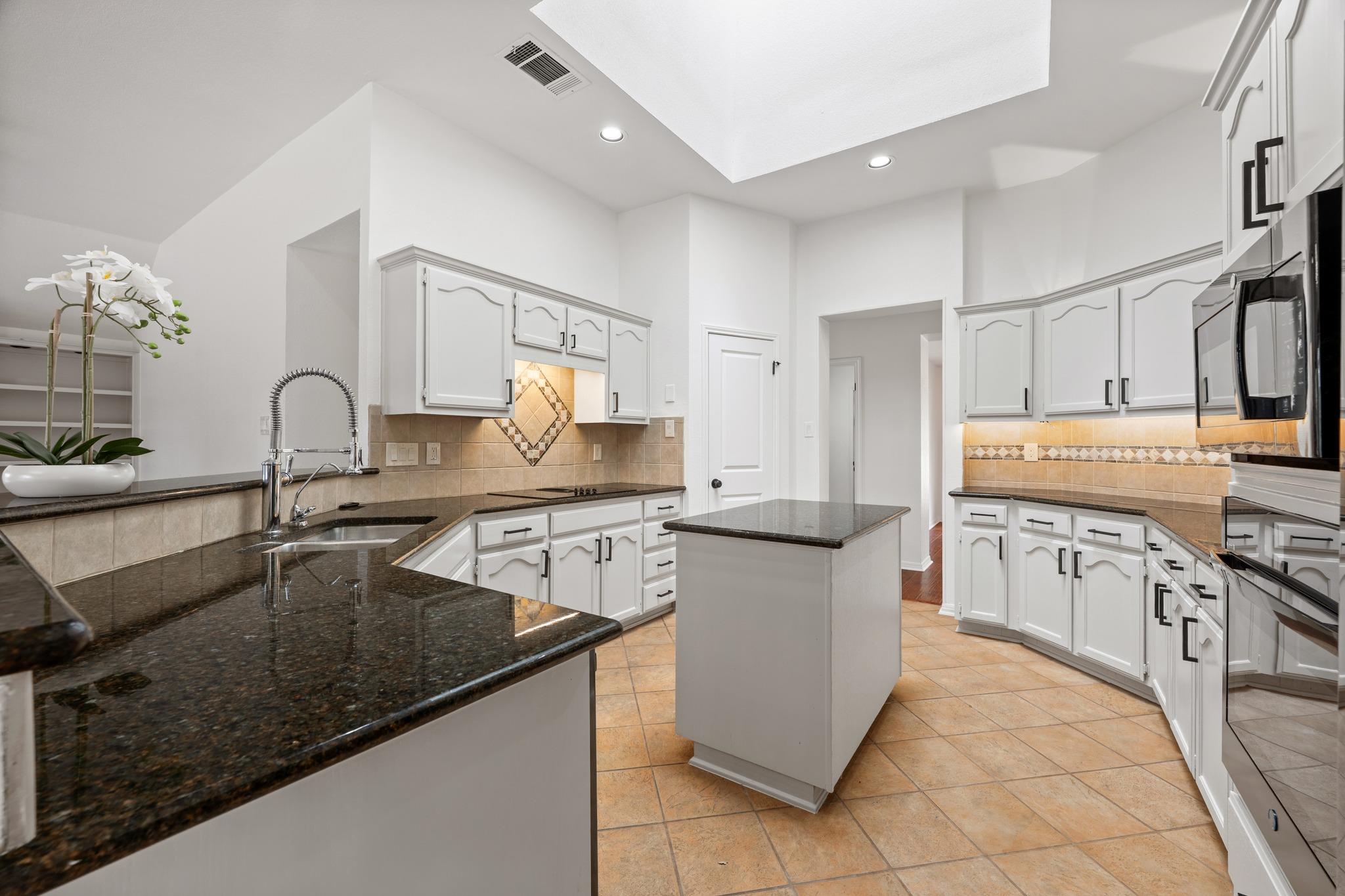 209 El Rio DR