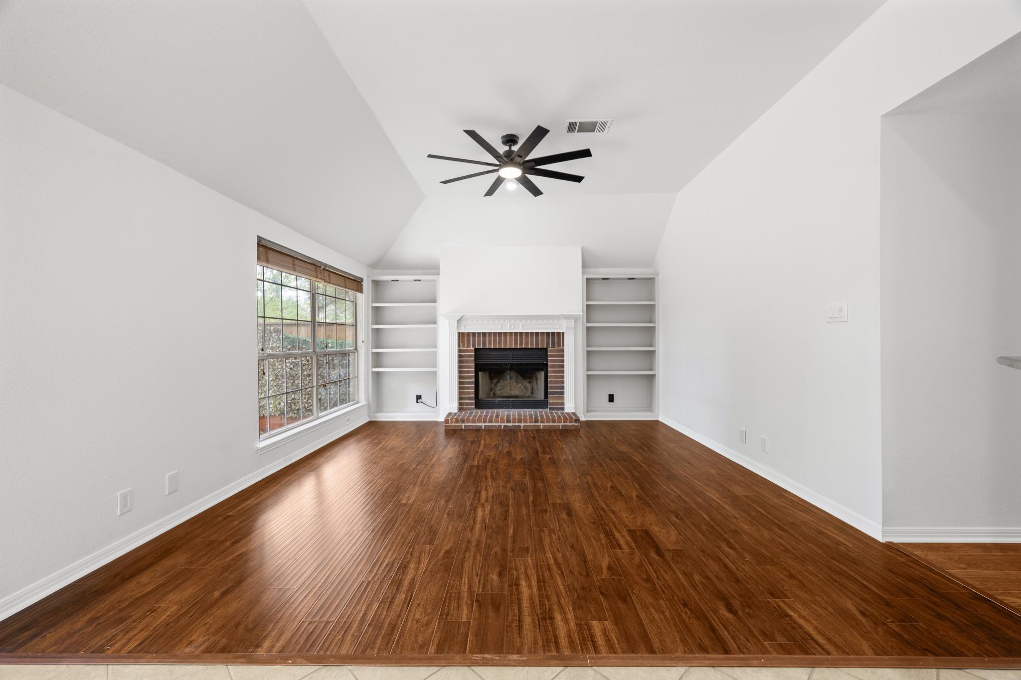 209 El Rio DR