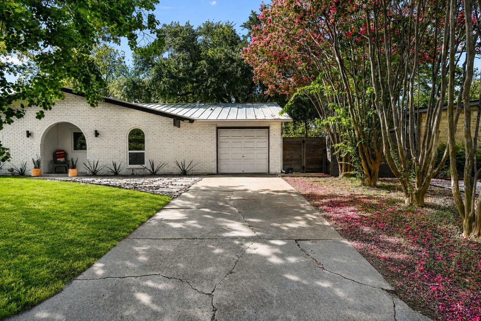 5115 Creekline DR