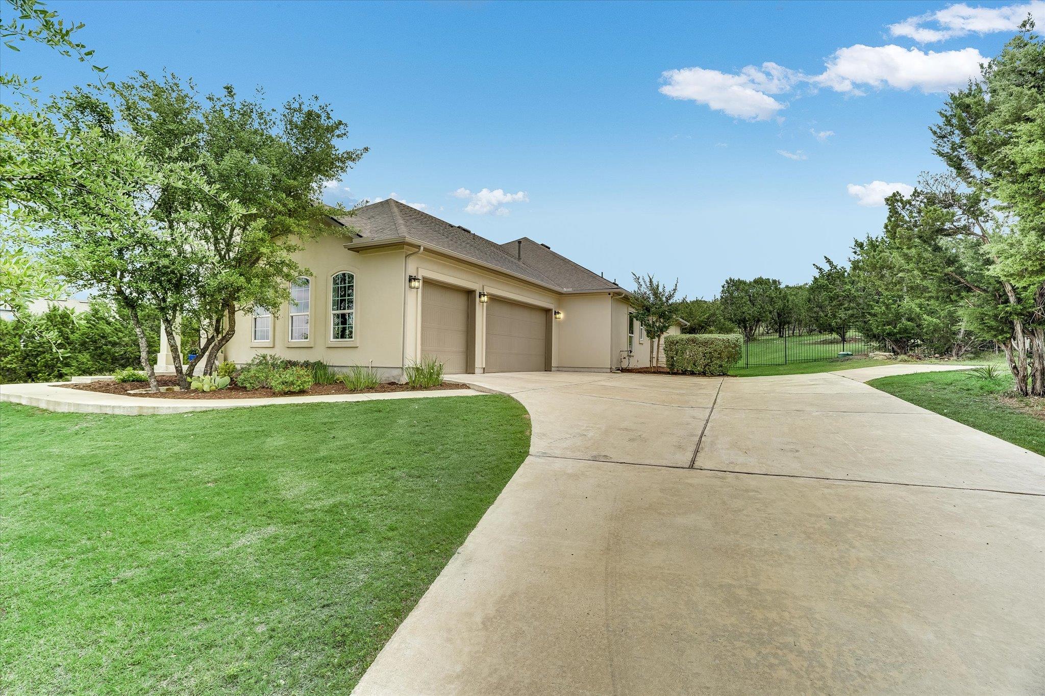 245 Bristlecone DR