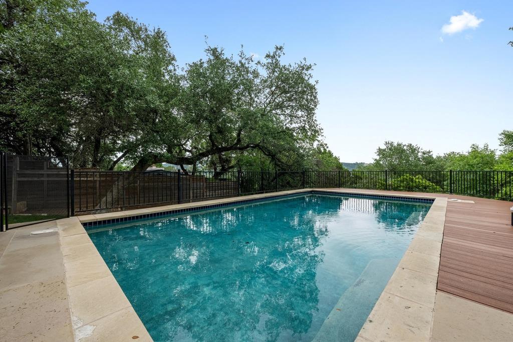 807 Terrace Mountain DR