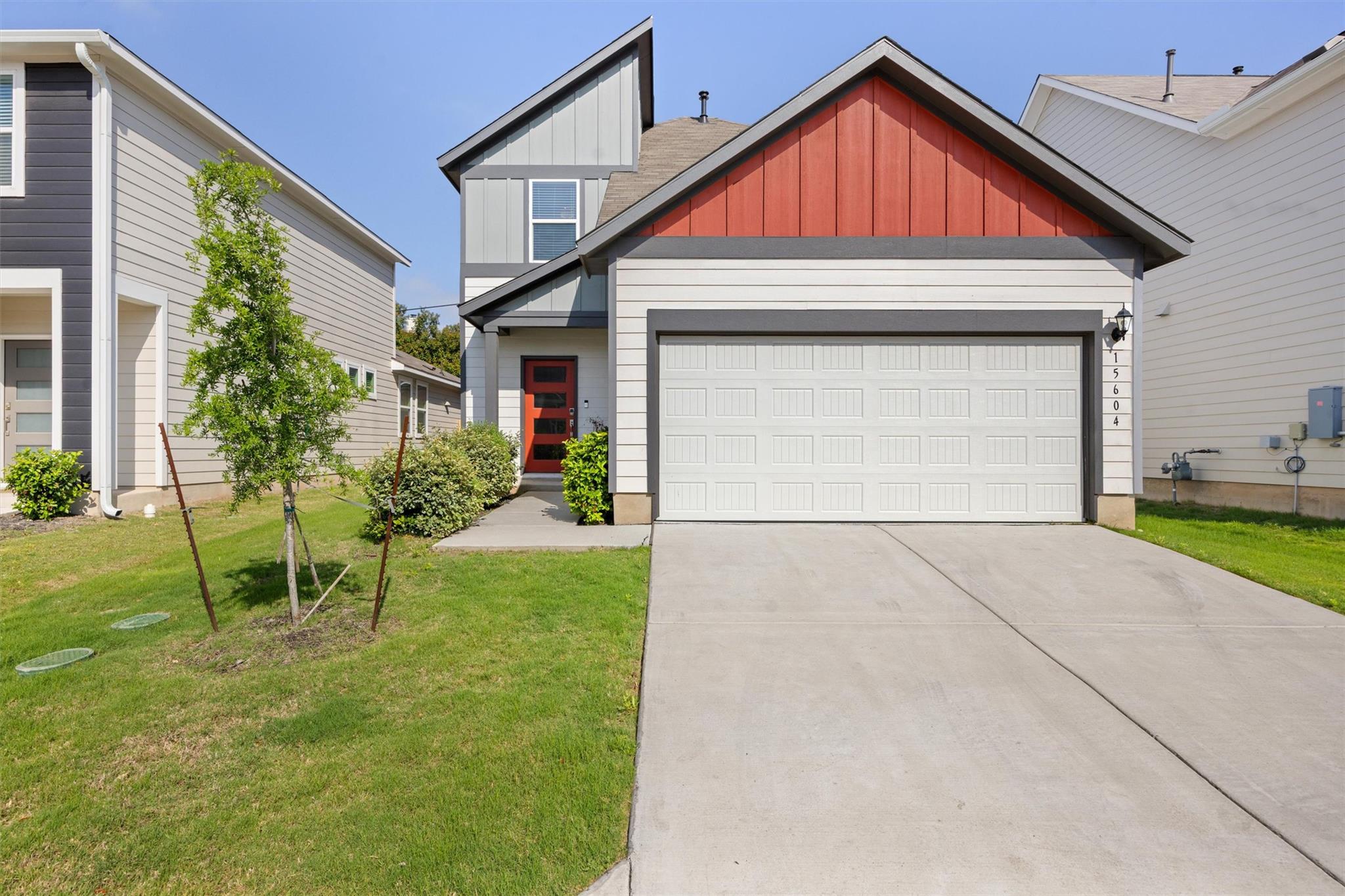 15604 Ellinger DR