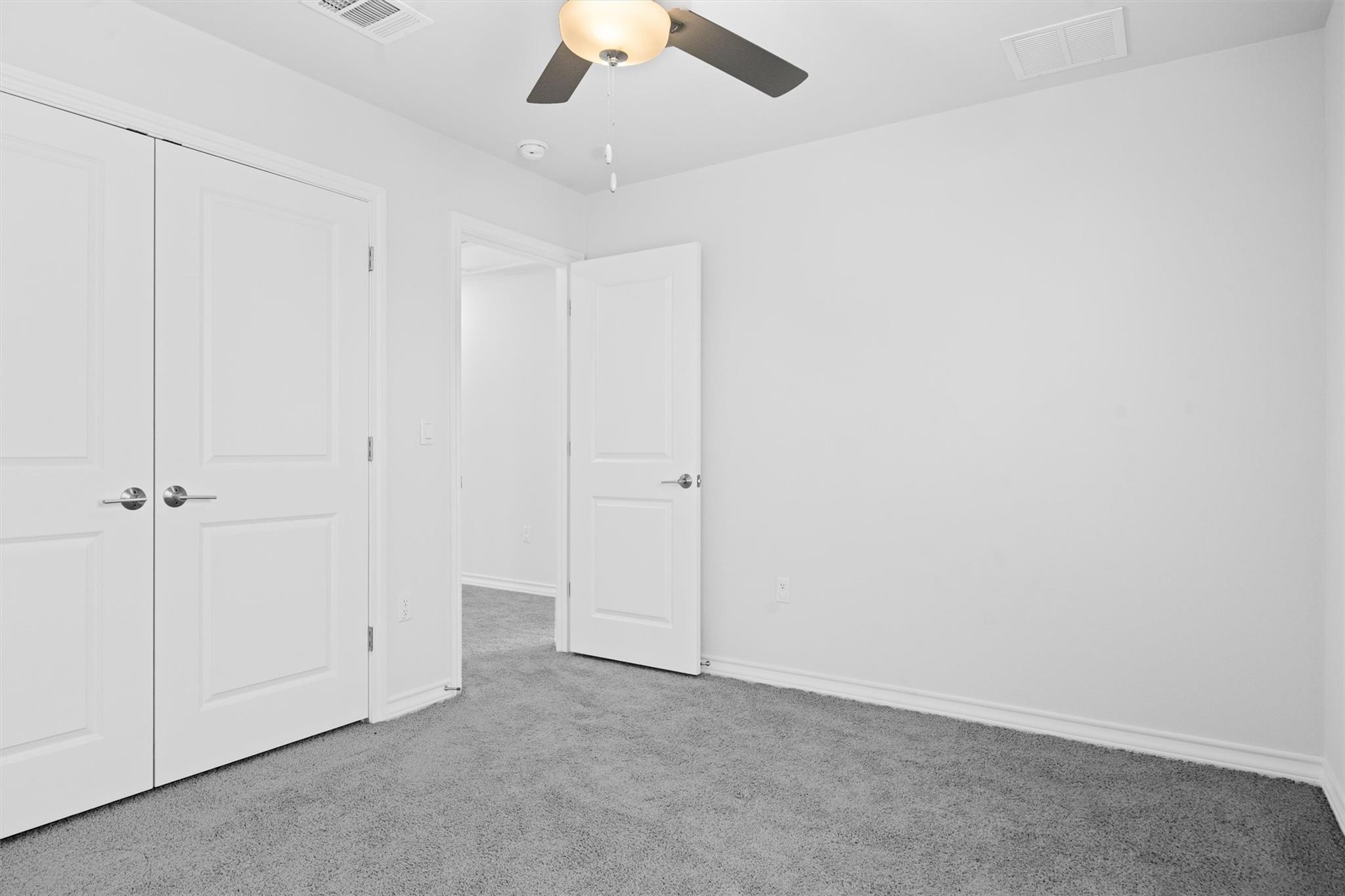 15604 Ellinger DR