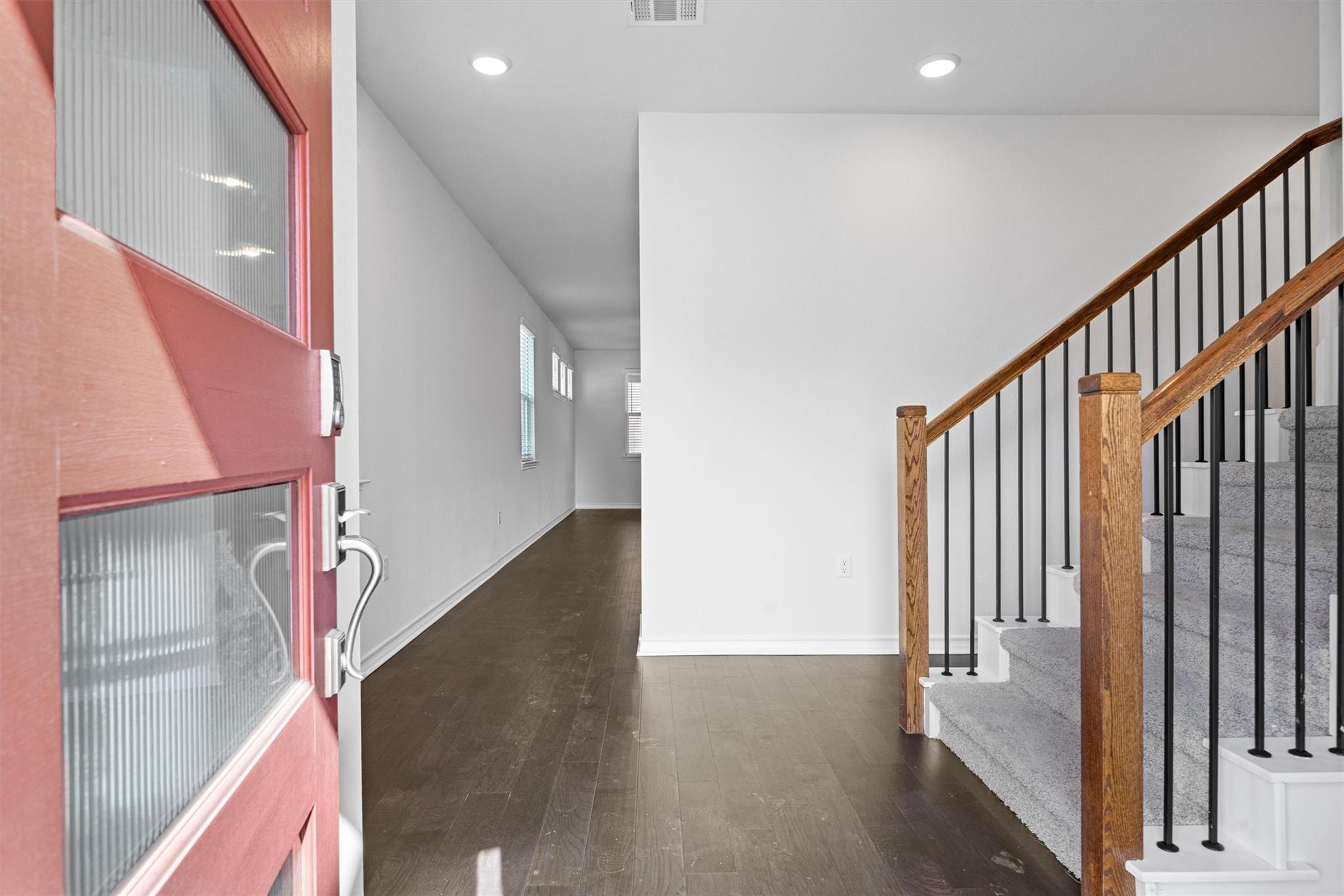 15604 Ellinger DR