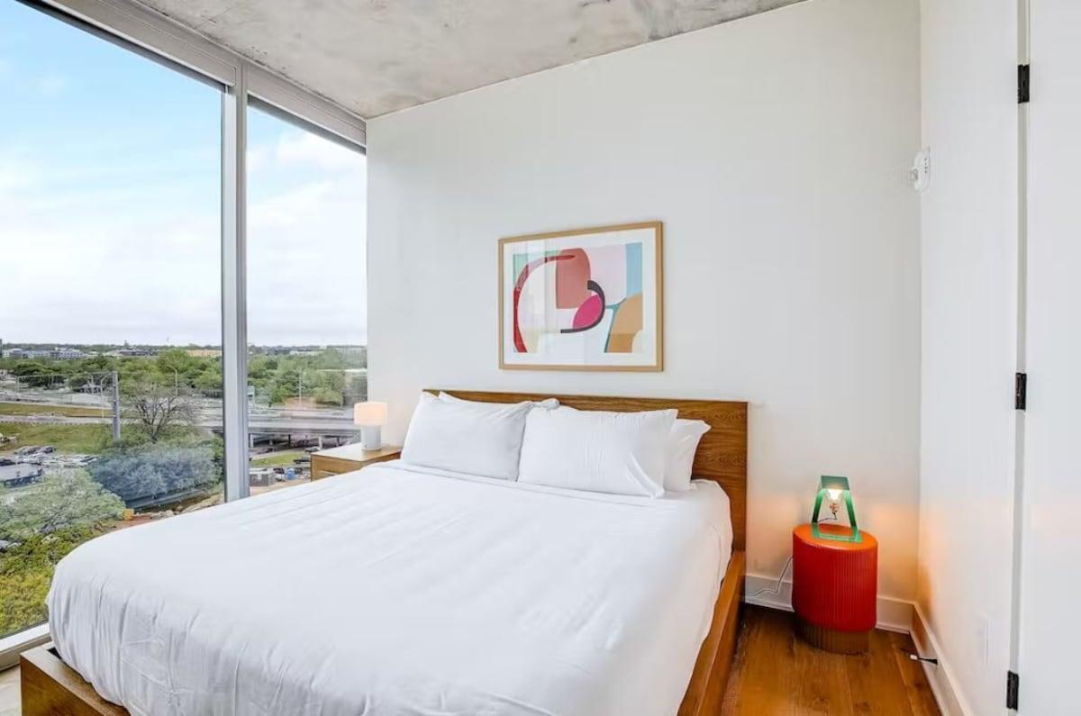 48 East Ave # 1104