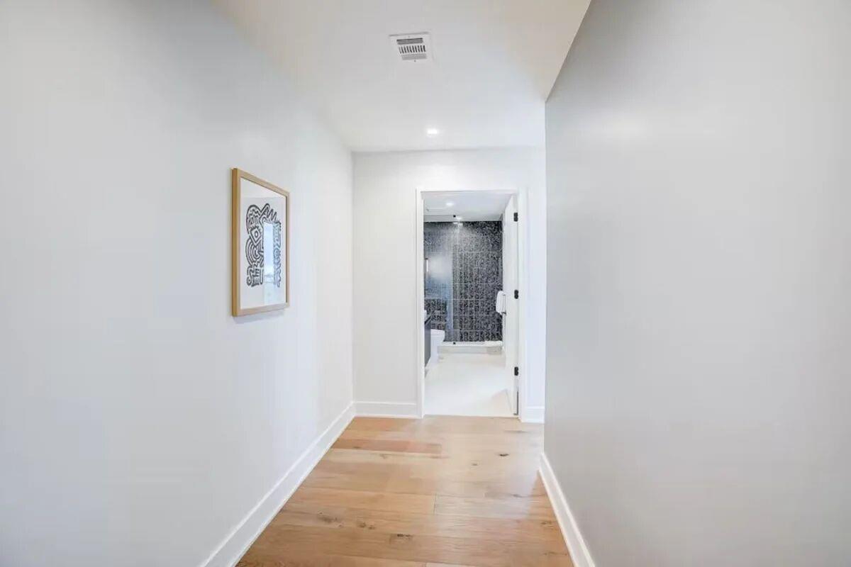 48 East Ave # 1104
