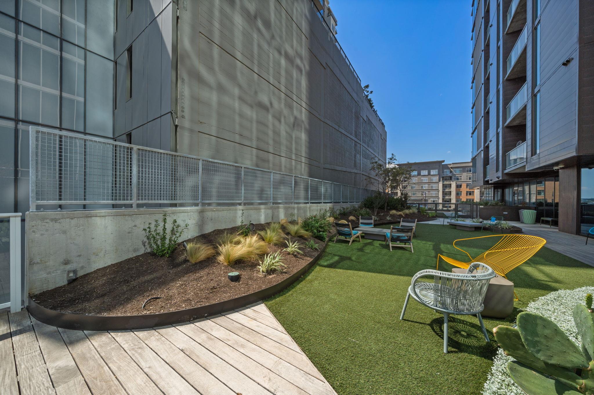 48 East Ave # 1104