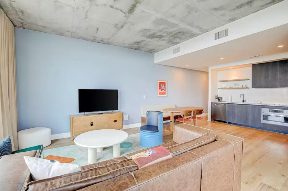 48 East Ave # 1104
