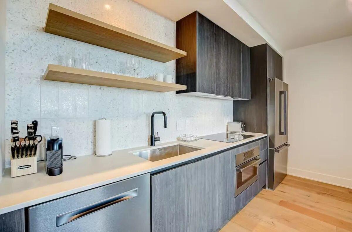 48 East Ave # 1104