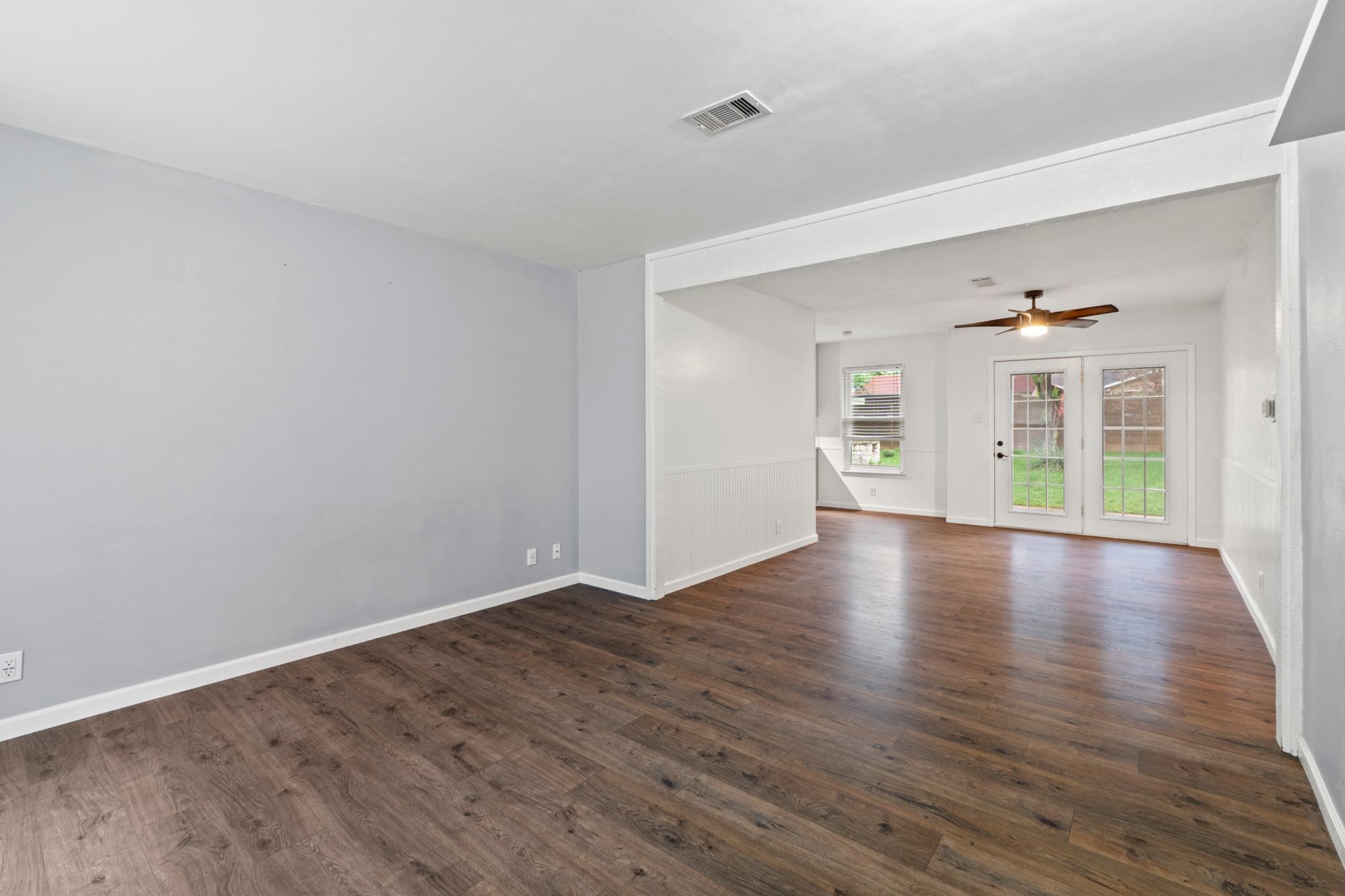 5811 Glenhollow PATH