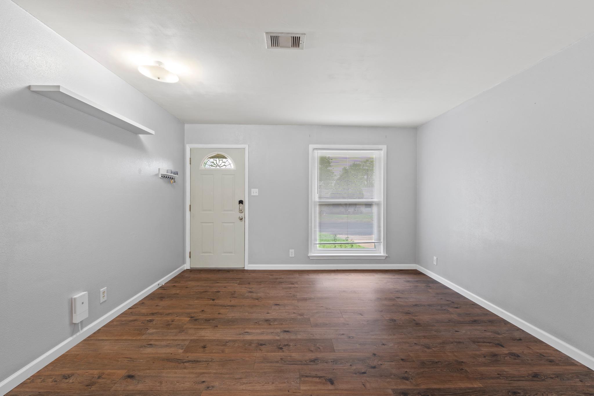 5811 Glenhollow PATH