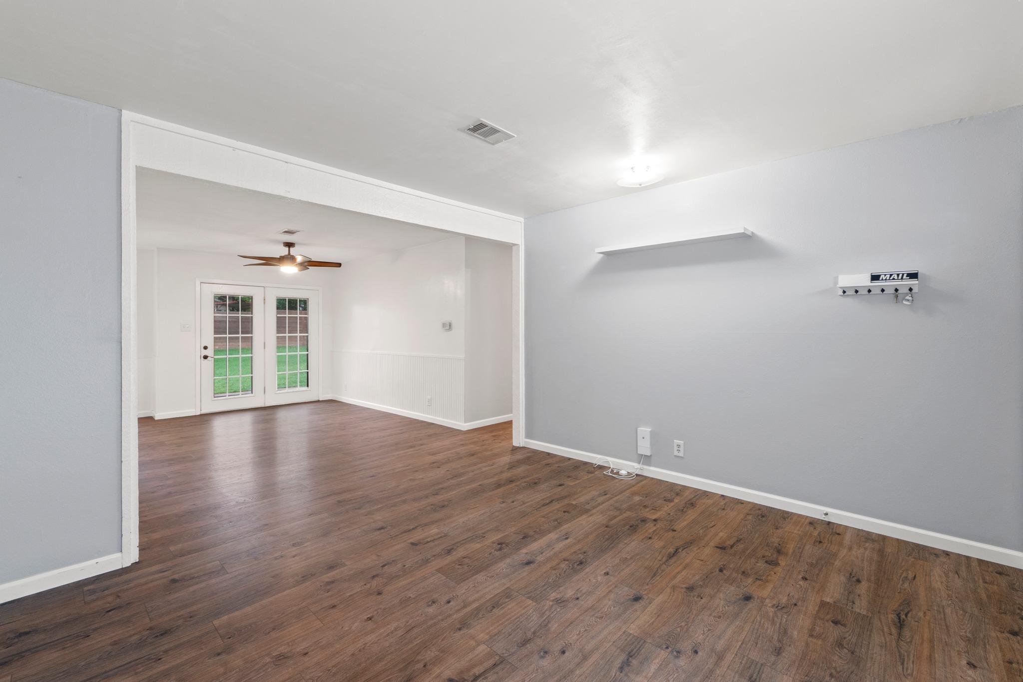 5811 Glenhollow PATH