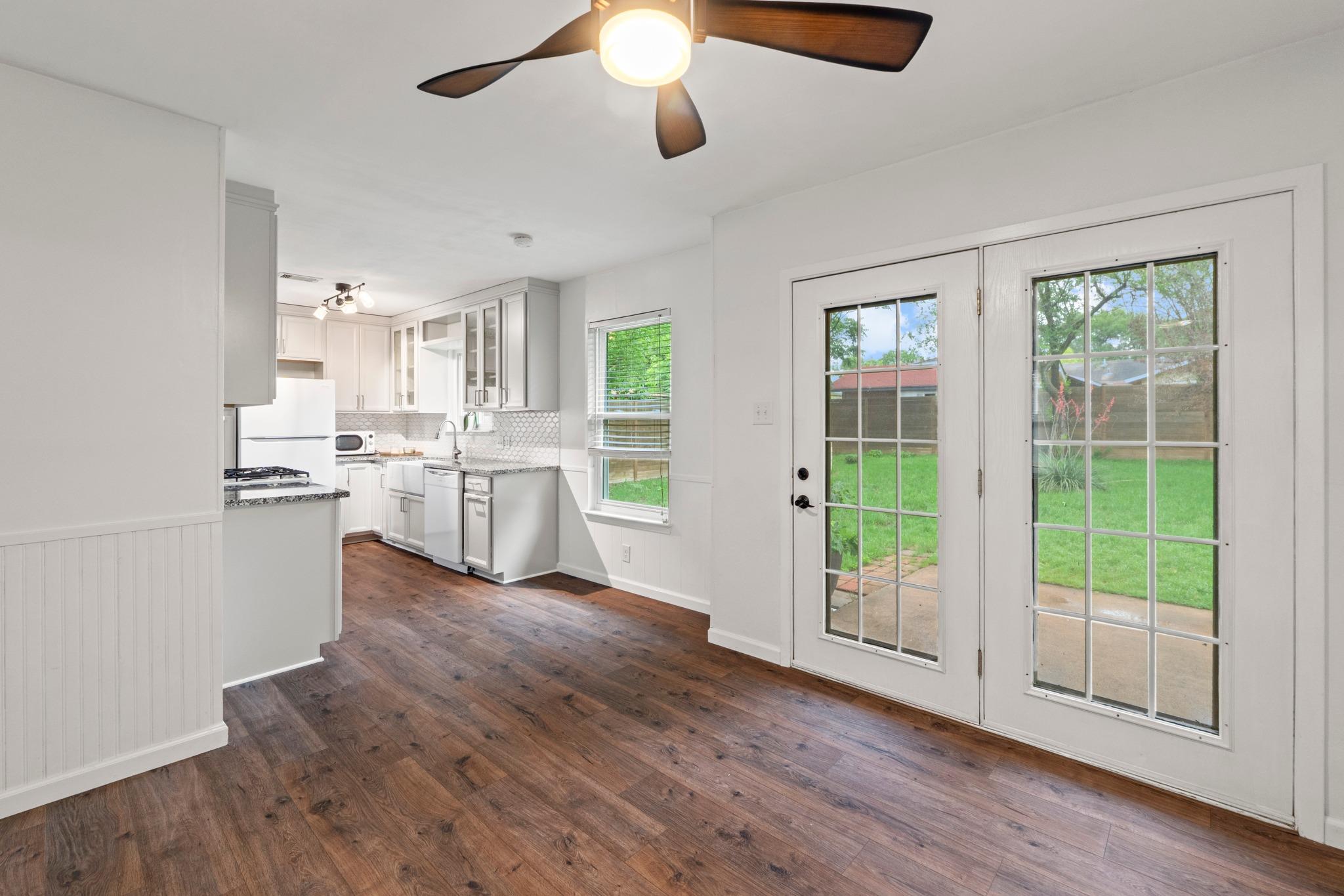 5811 Glenhollow PATH