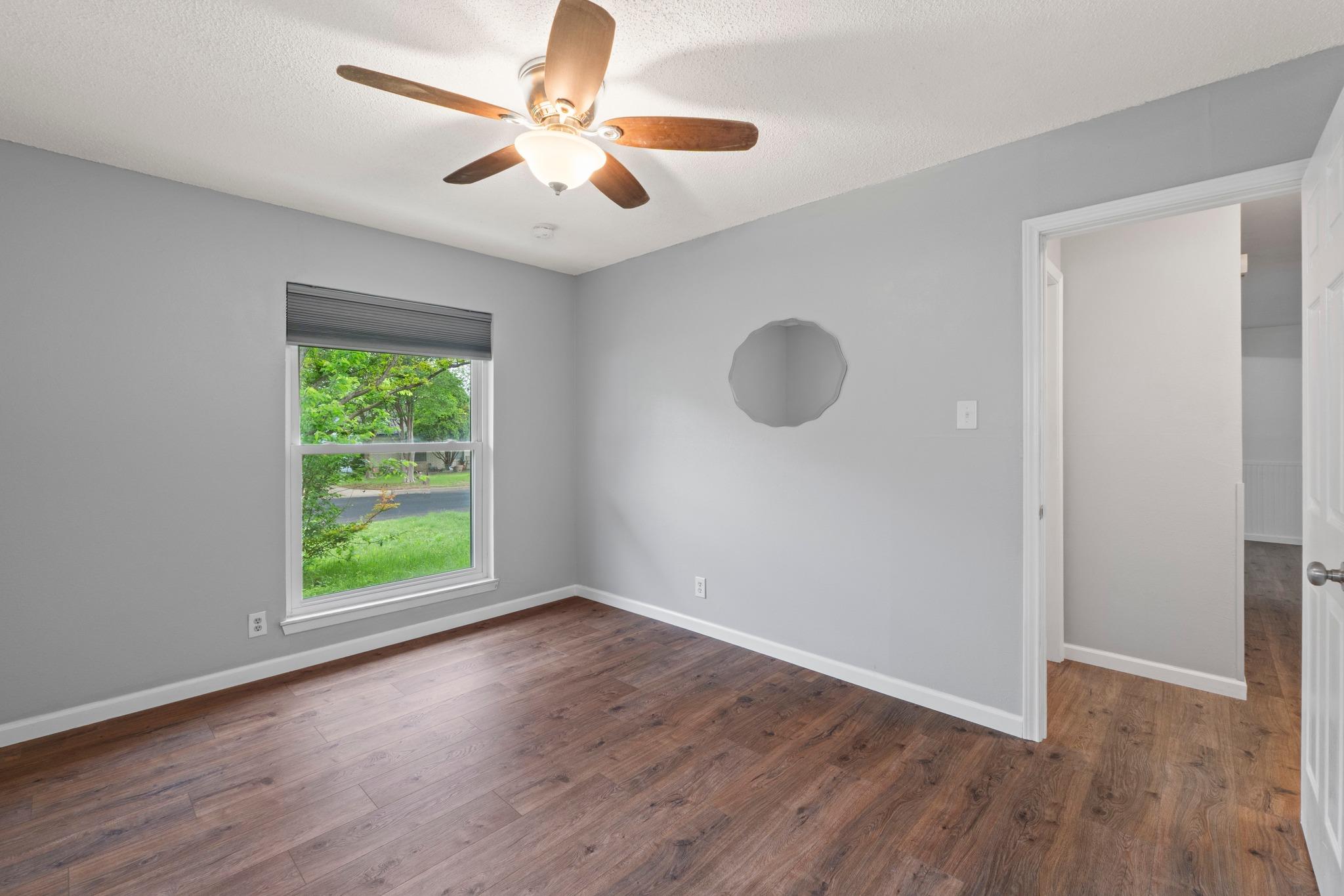 5811 Glenhollow PATH