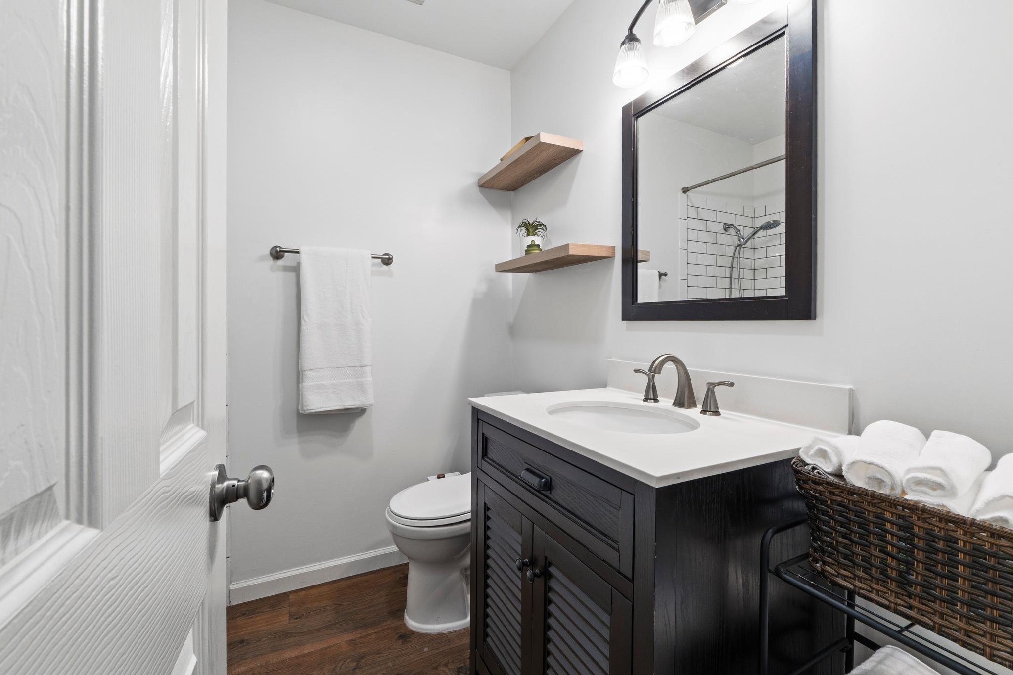 5811 Glenhollow PATH